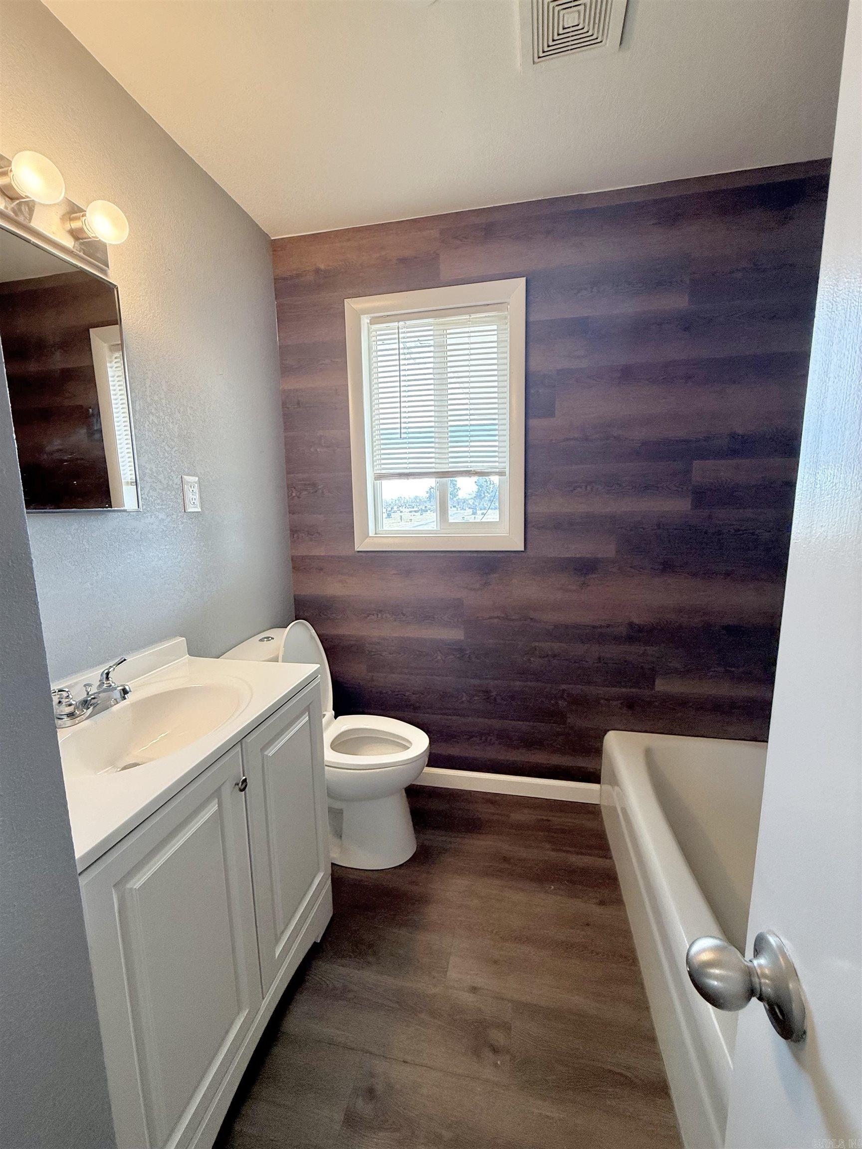 303 NW Third Street Corning, AR 72422