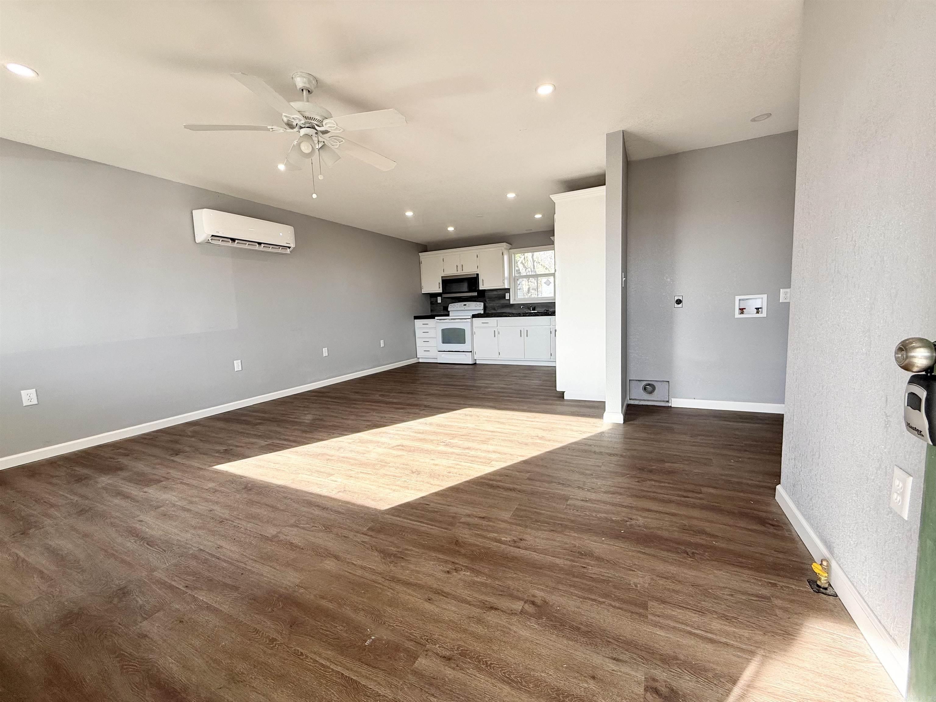 303 NW Third Street Corning, AR 72422