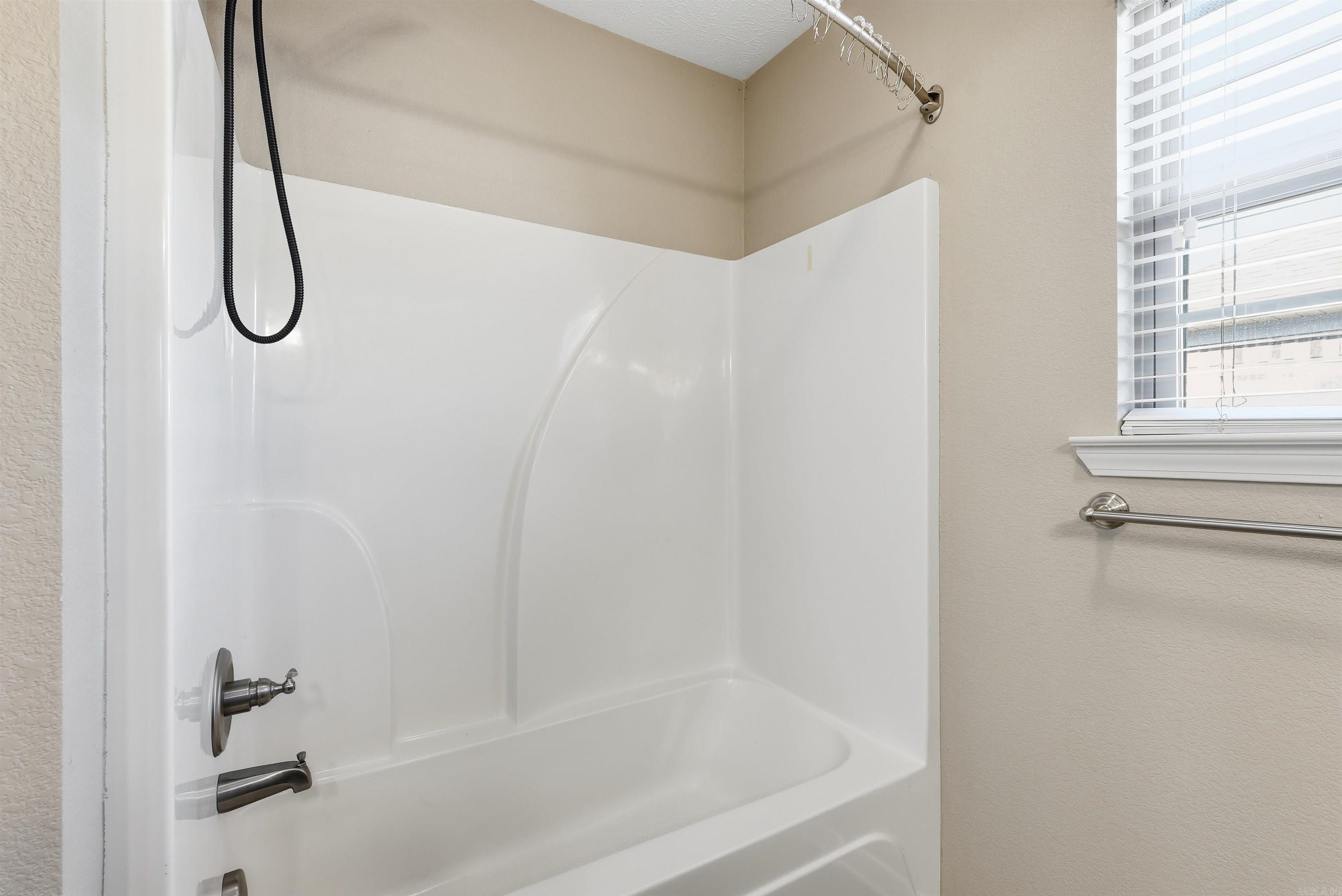 20 Golden Leaf Greenbrier, AR 72058