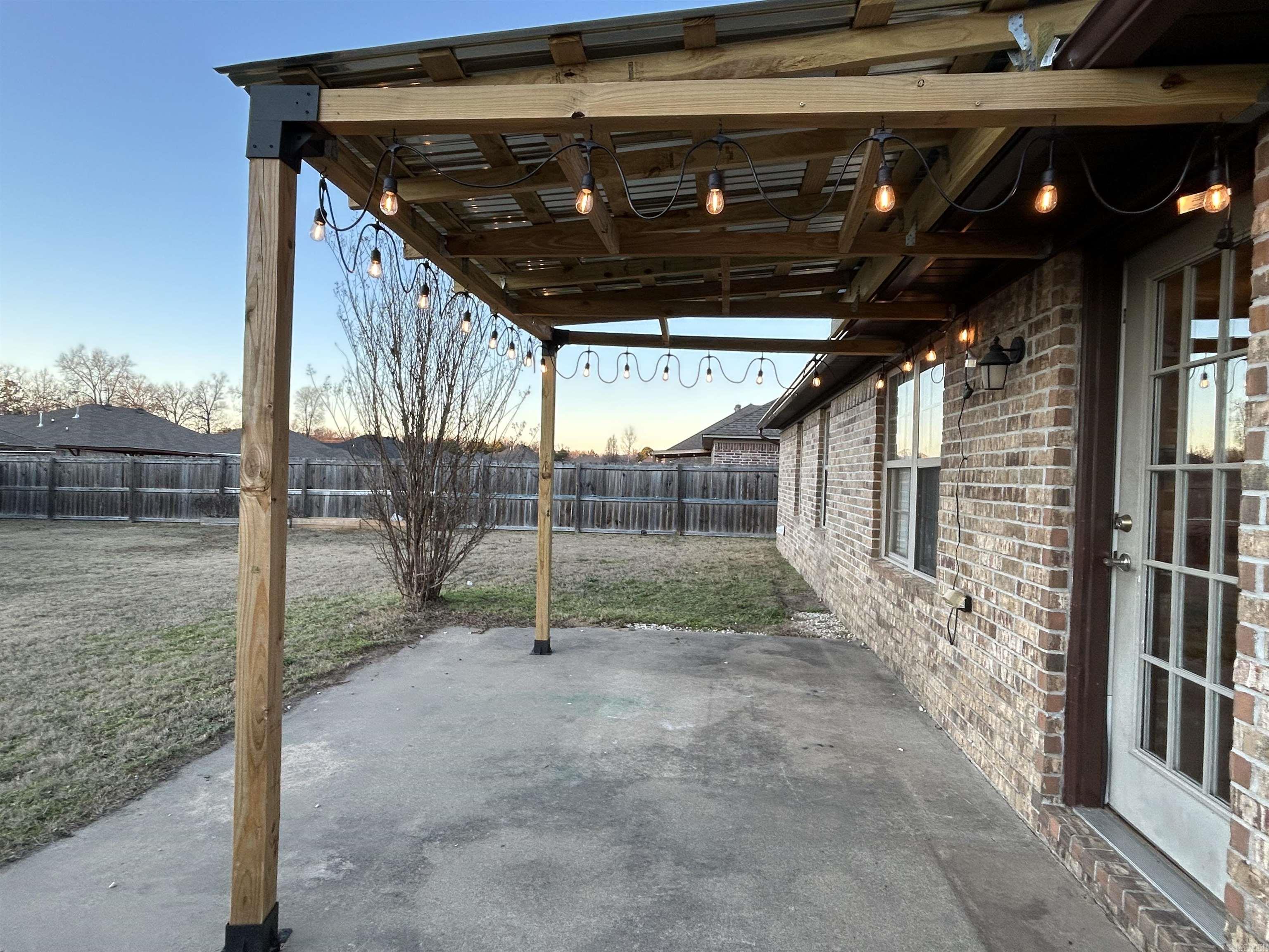 20 Golden Leaf  Greenbrier, AR