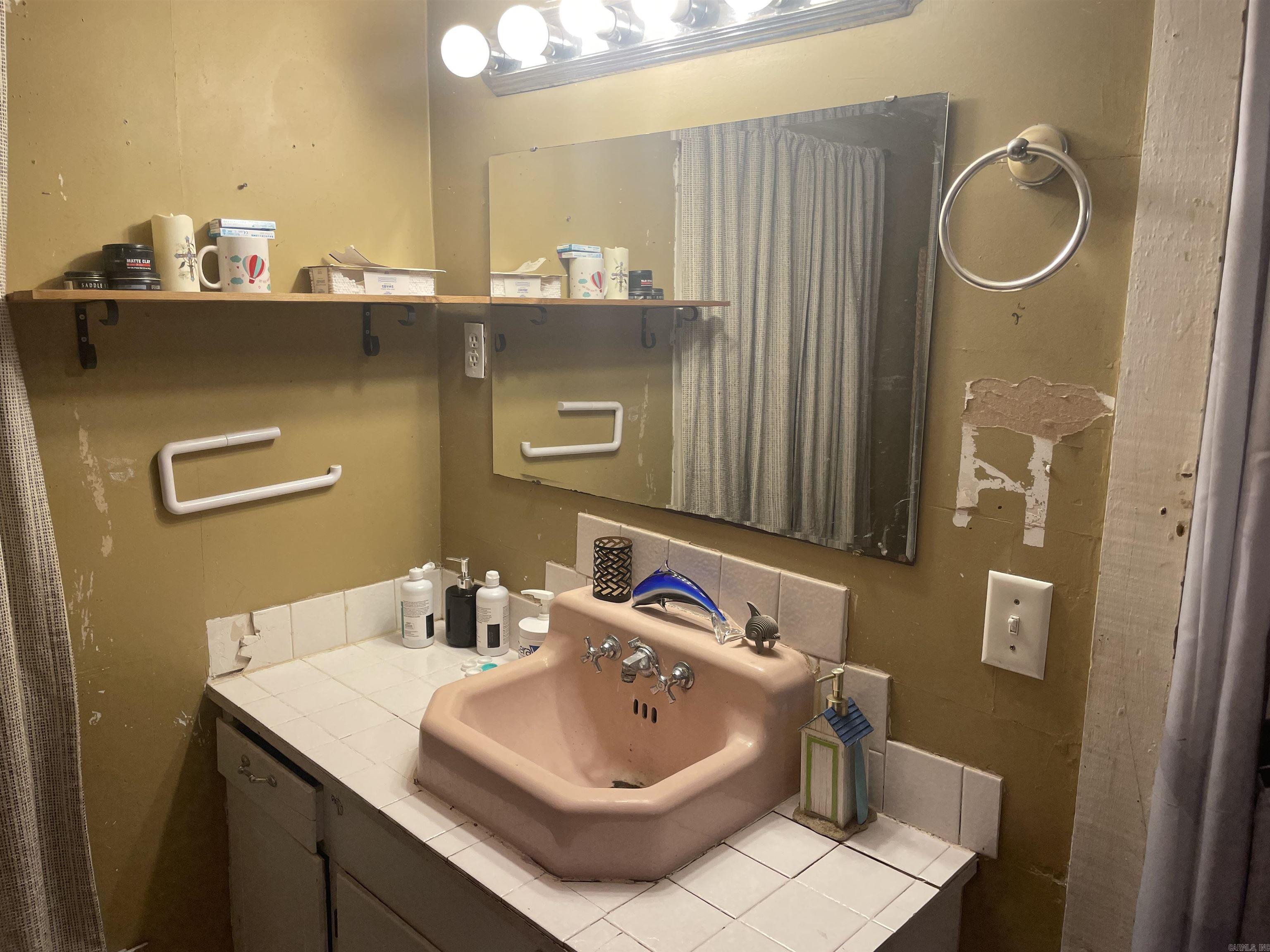 110 Locust 114 Locust St Quitman, AR