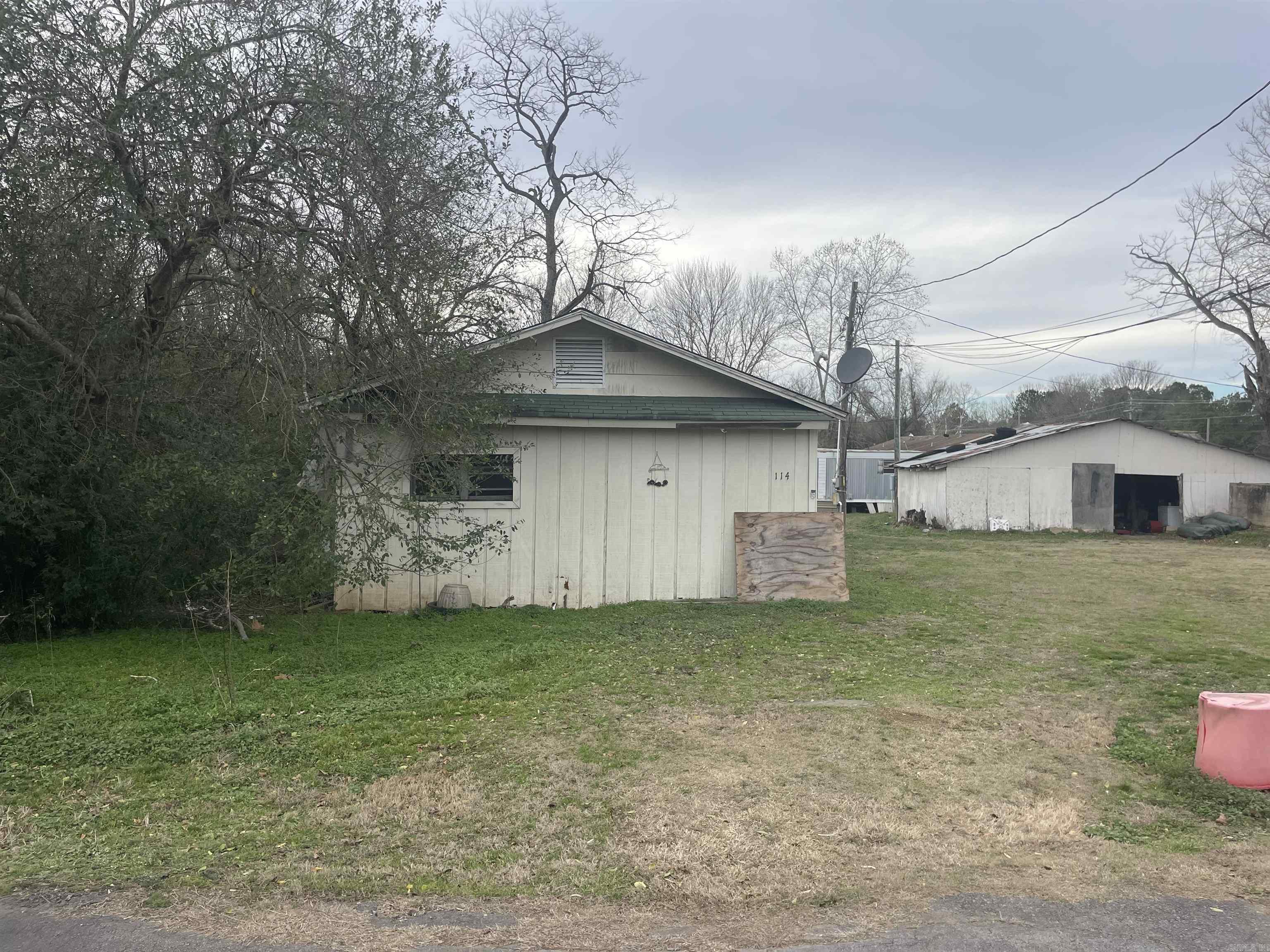110 Locust 114 Locust St Quitman, AR