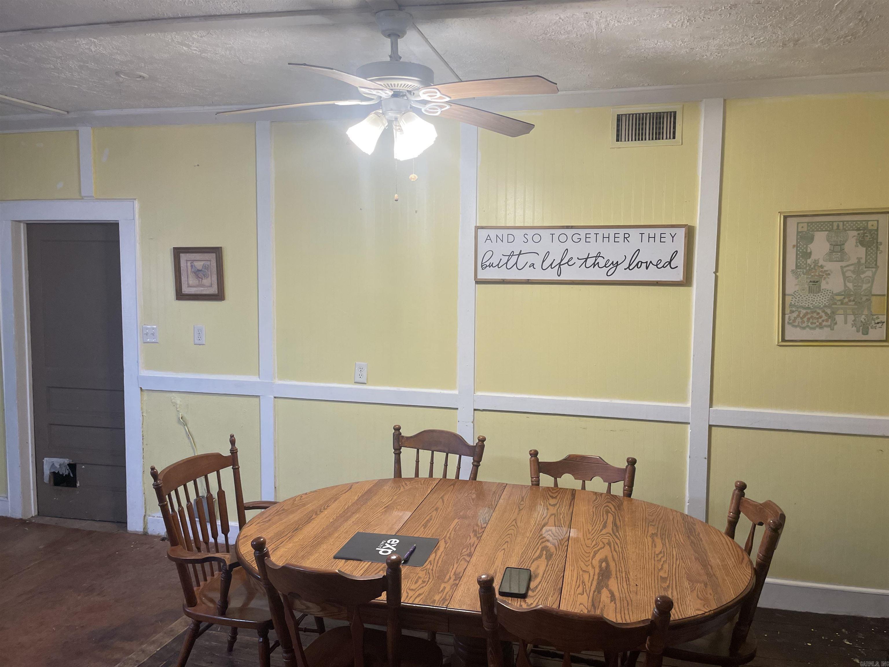 110 Locust 114 Locust St Quitman, AR