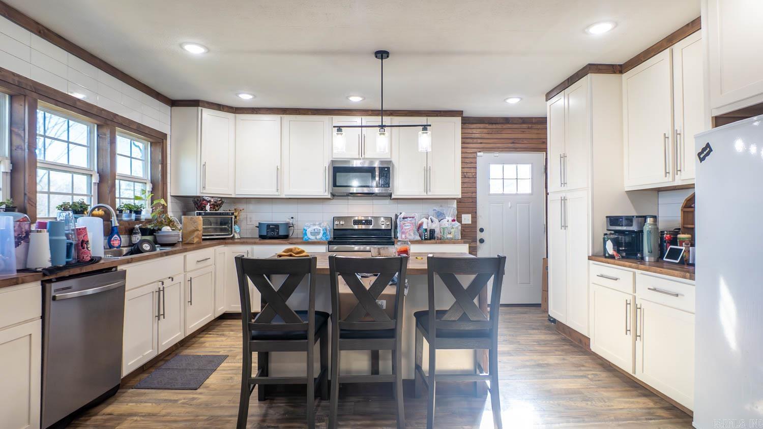 720 Archer Avenue  Mammoth Spring, AR