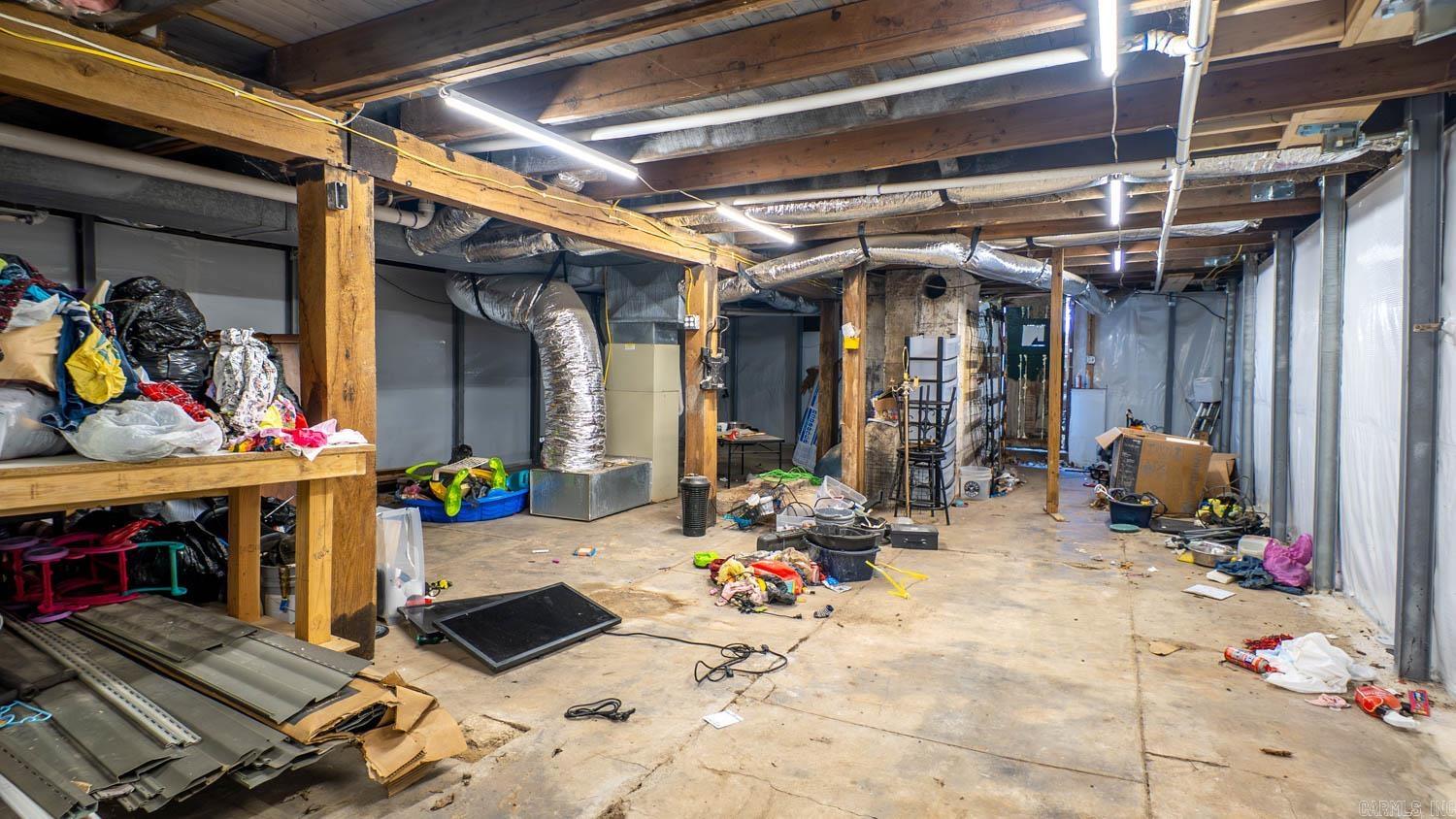 720 Archer Avenue  Mammoth Spring, AR