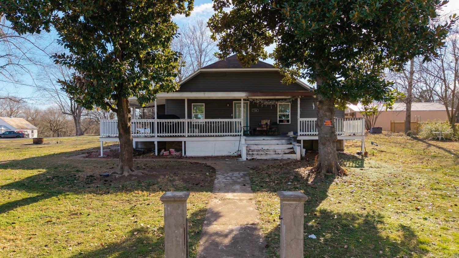 720 Archer Avenue  Mammoth Spring, AR