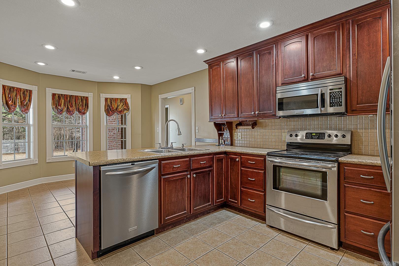 1901 Suburban Ln  Paragould, AR