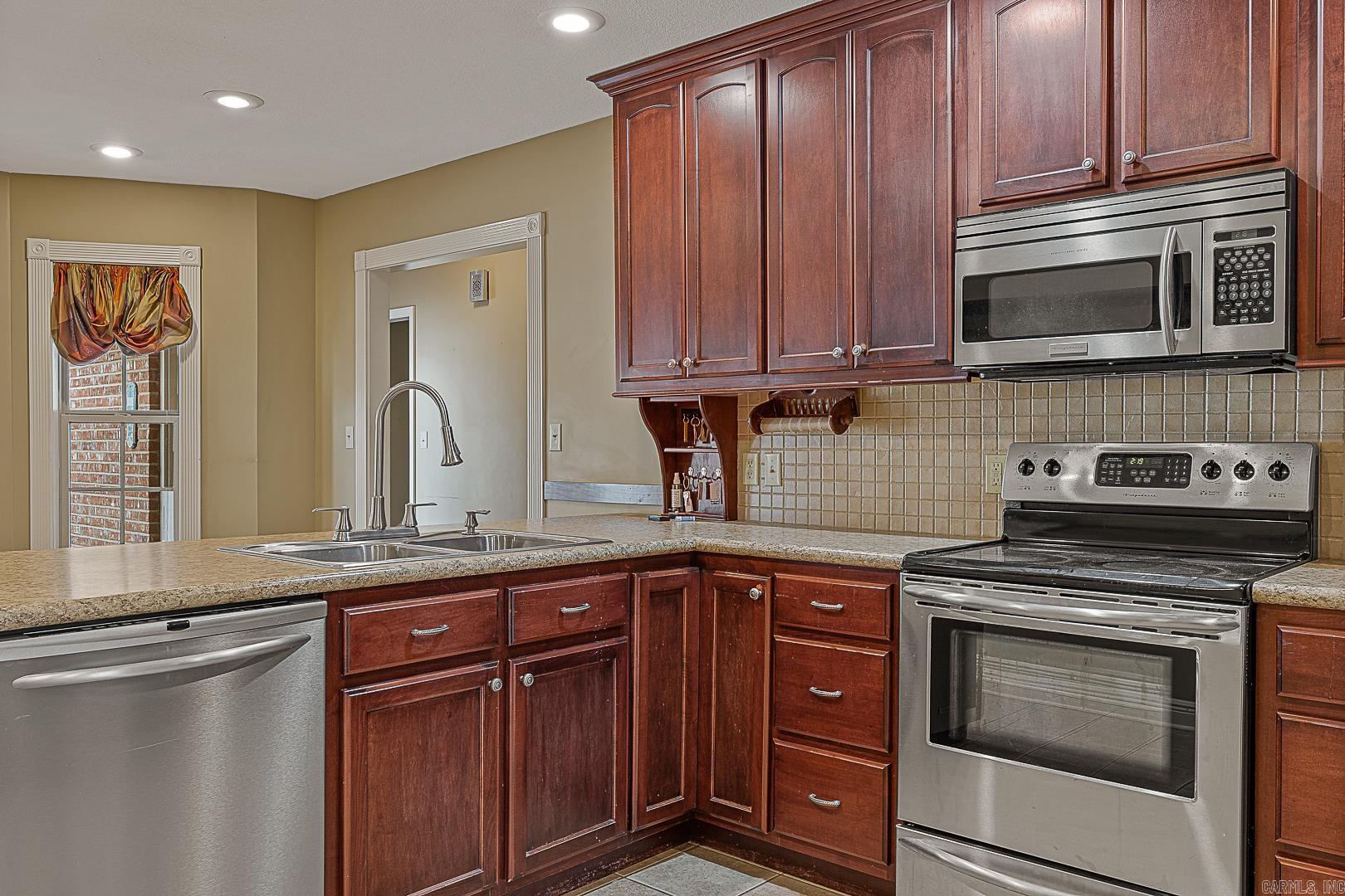 1901 Suburban Ln  Paragould, AR