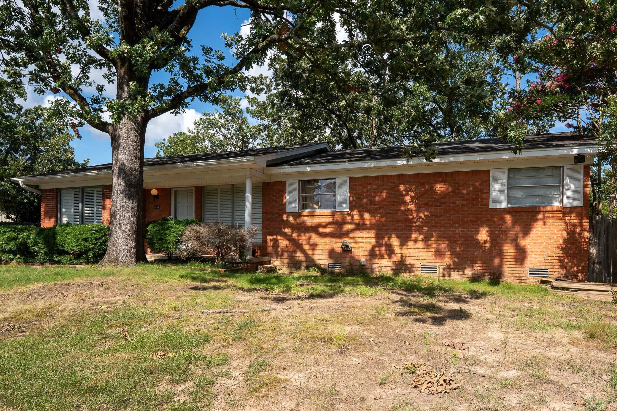 5104 N Cedar  North Little Rock, AR