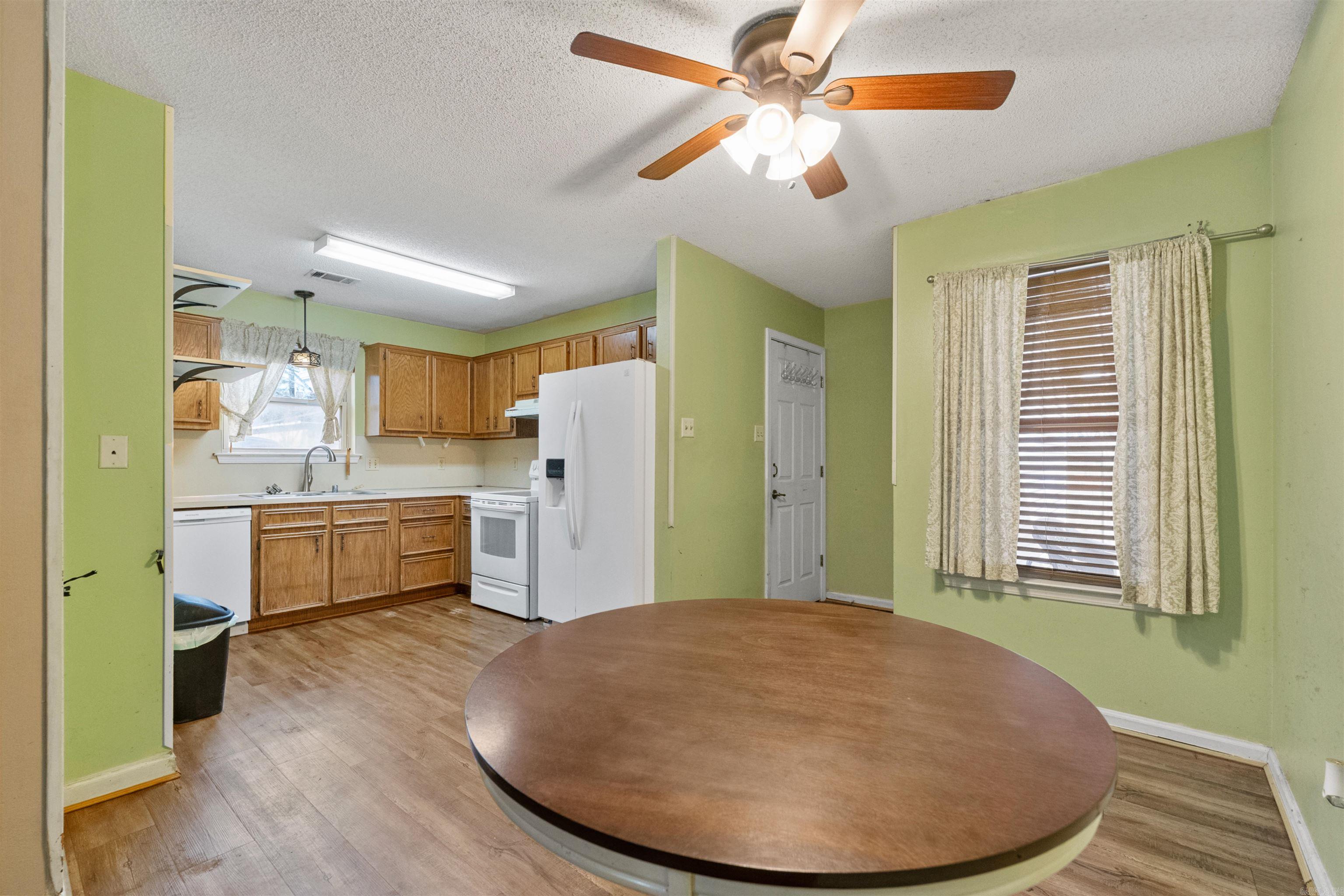 9404 Maryland  Sherwood, AR