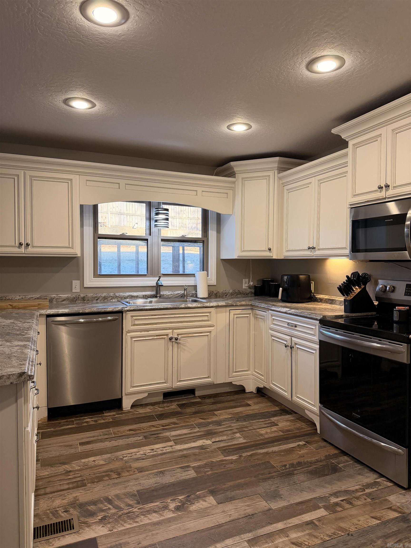 1008 Oakland  Paragould, AR