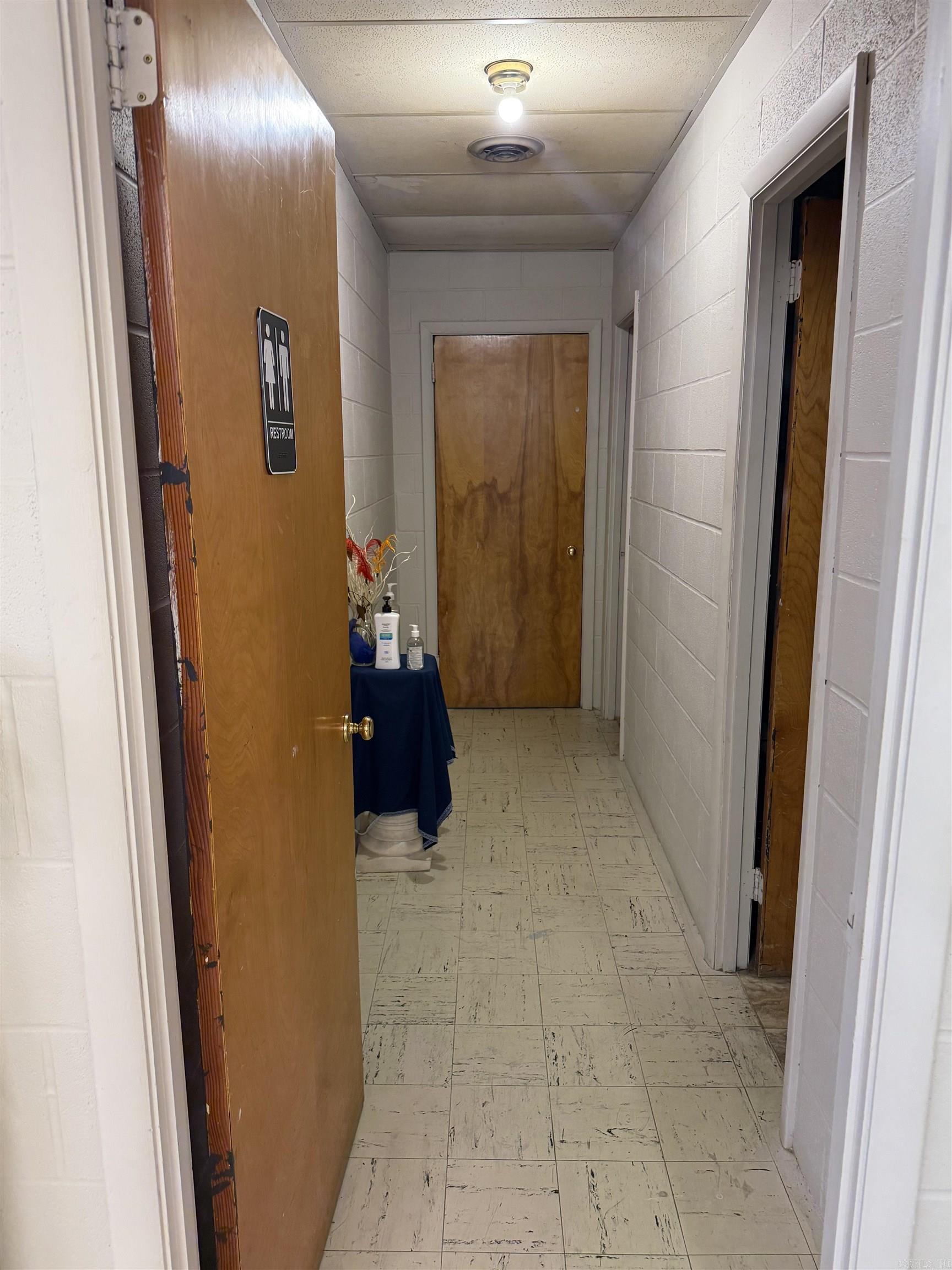 109 W Gaines  Monticello, AR