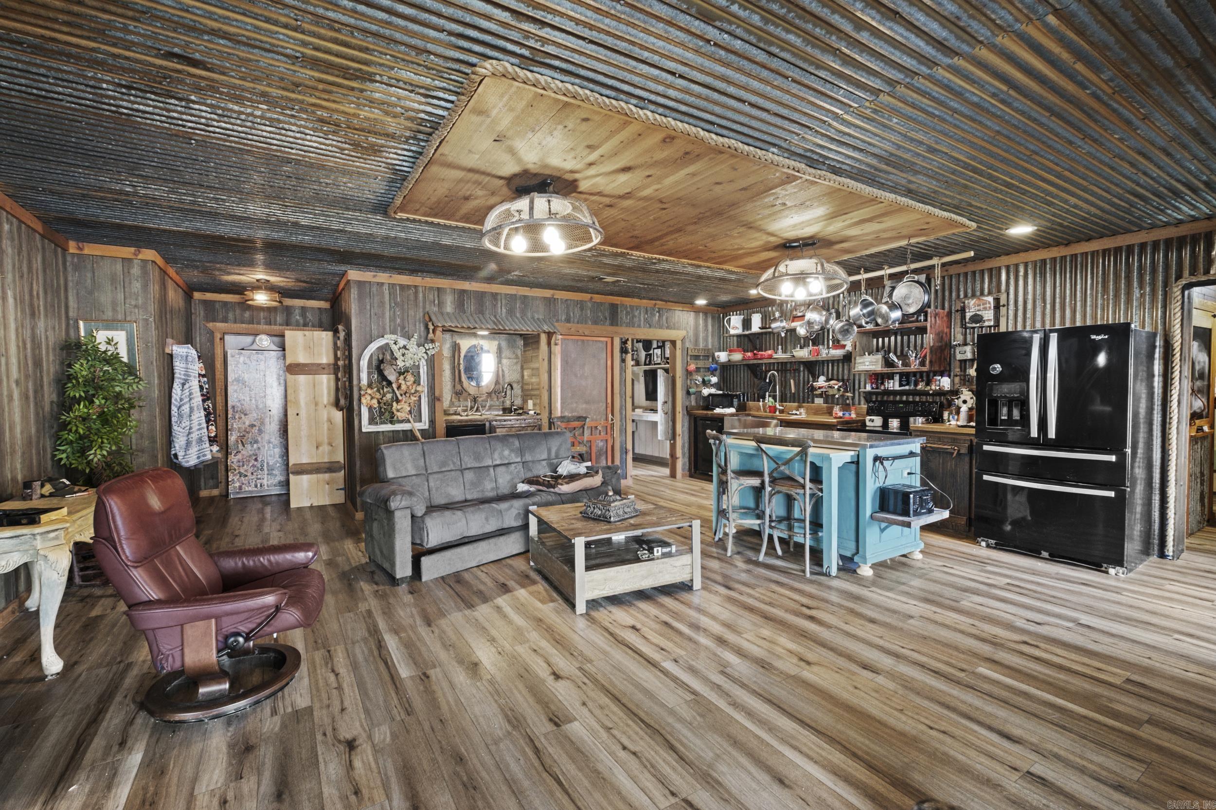 15298 Highway 84  Bismarck, AR