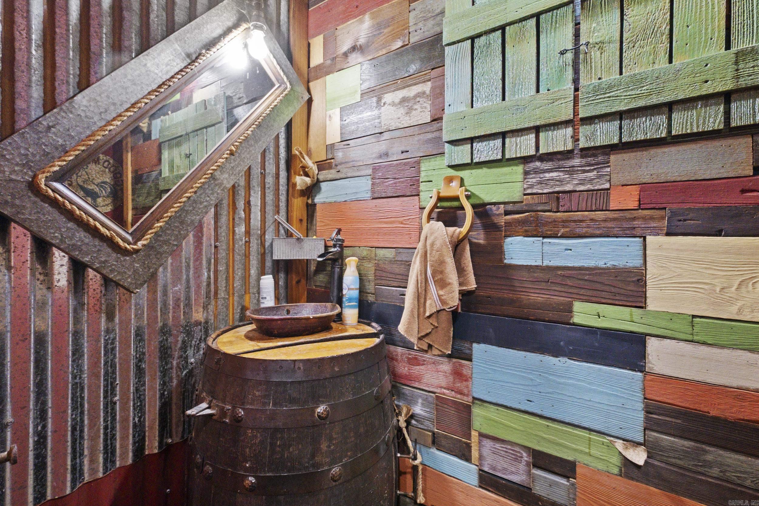 15298 Highway 84  Bismarck, AR