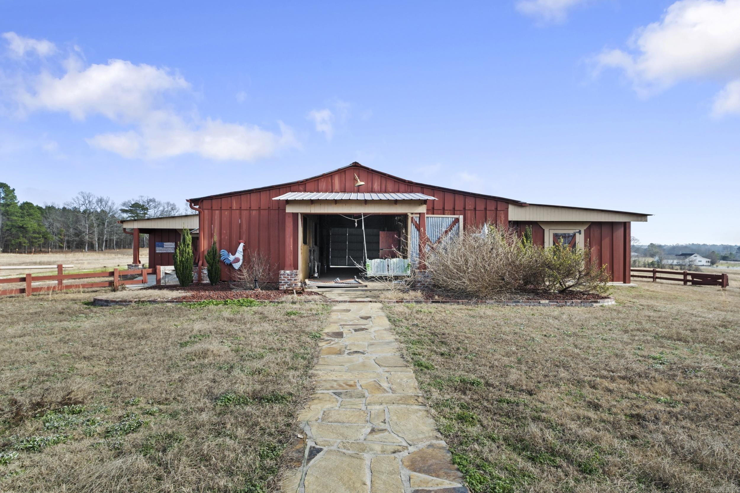 15298 Highway 84  Bismarck, AR