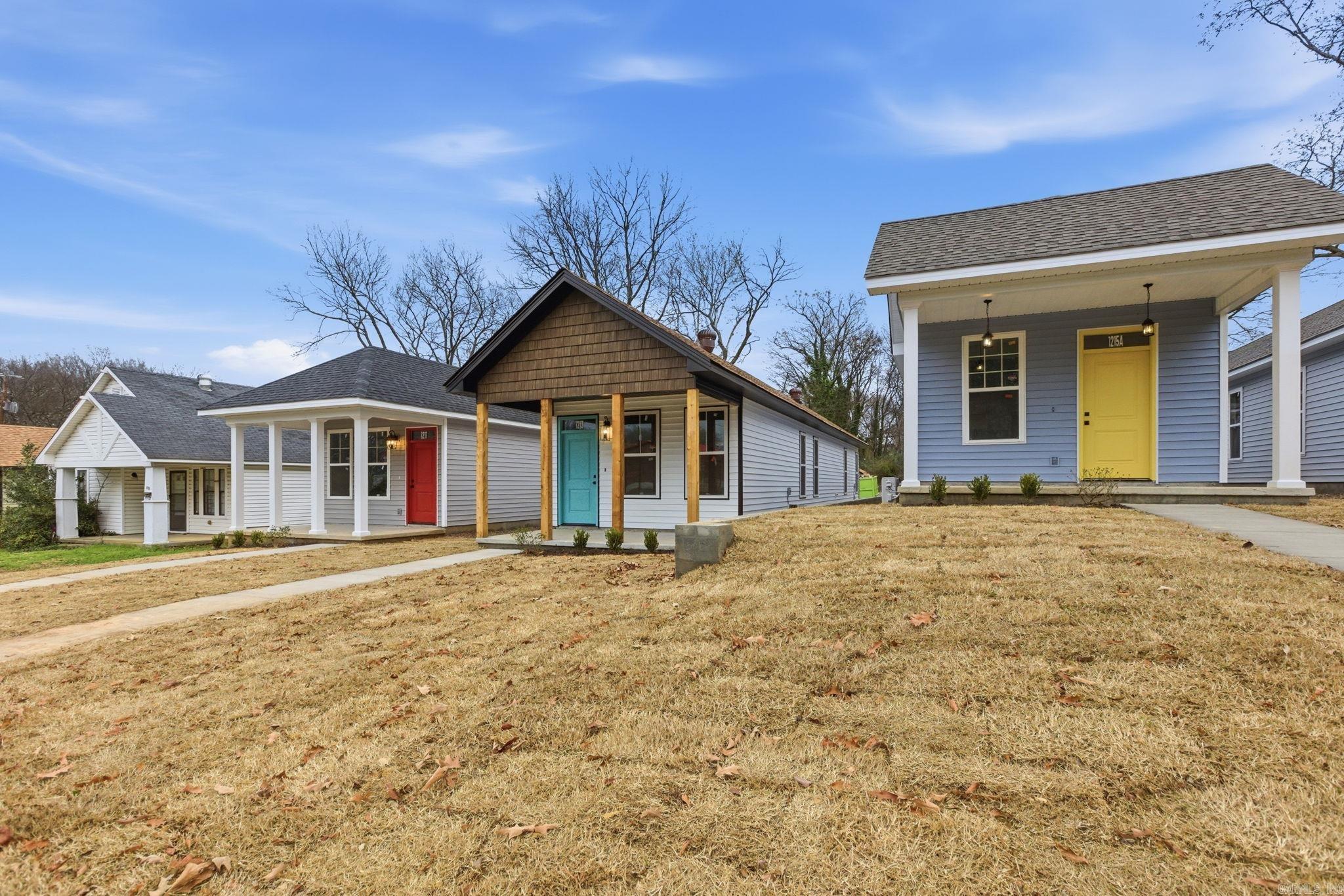 1213 College  Little Rock, AR