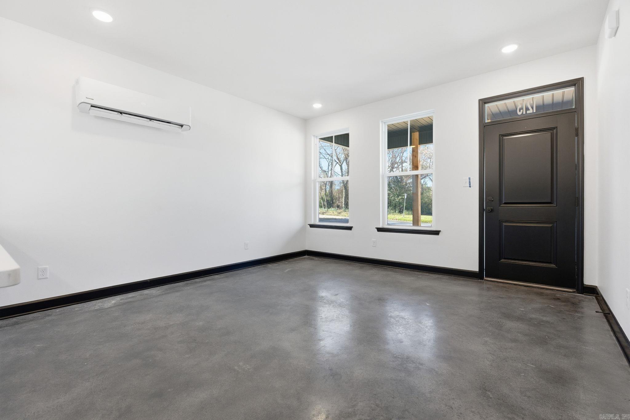 1213 College  Little Rock, AR