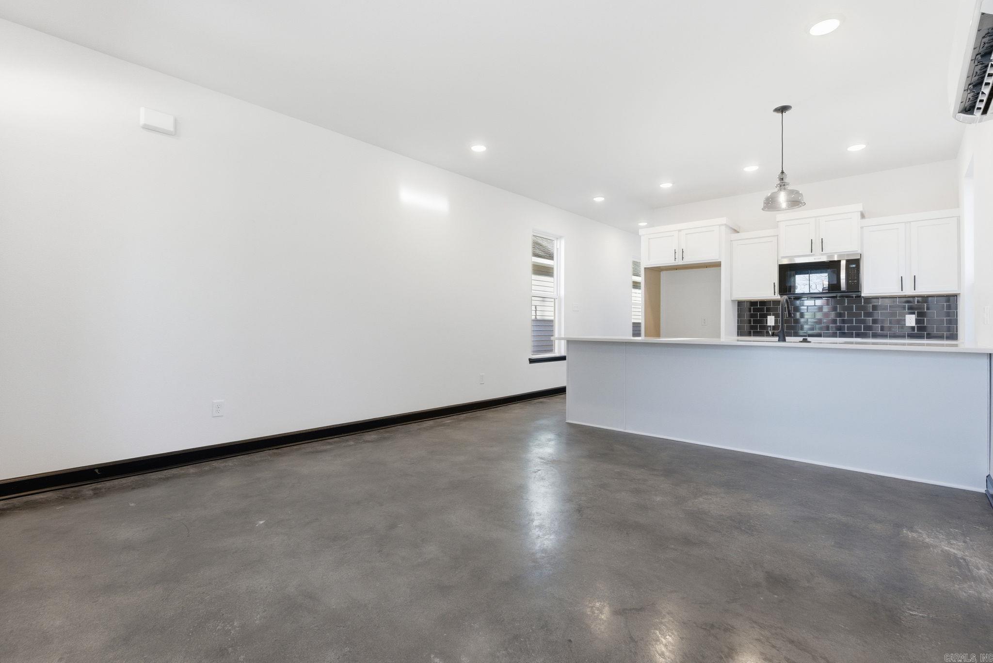 1213 College  Little Rock, AR