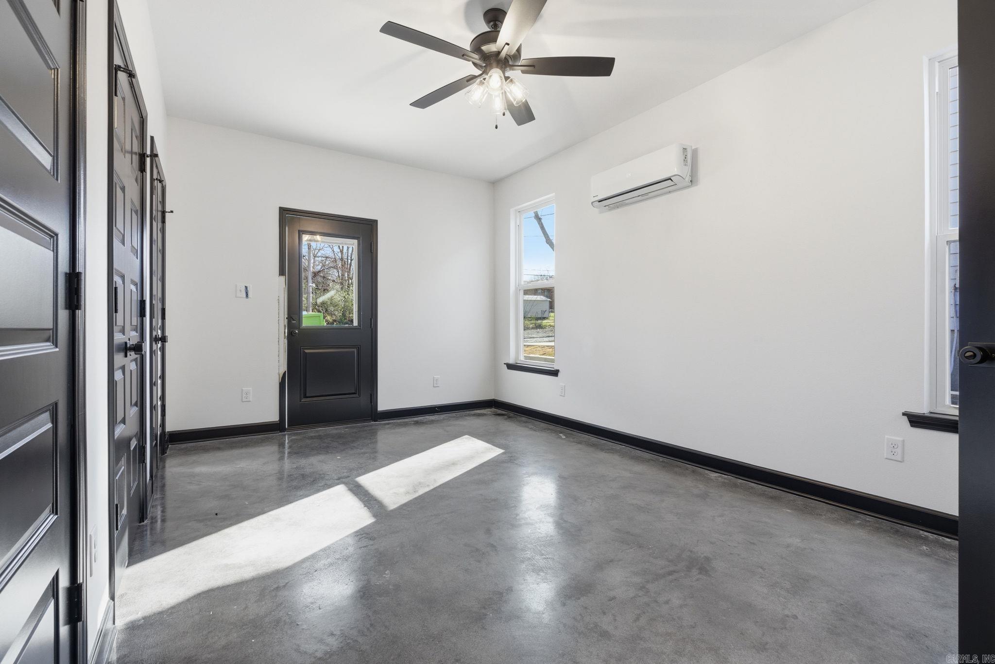 1213 College  Little Rock, AR