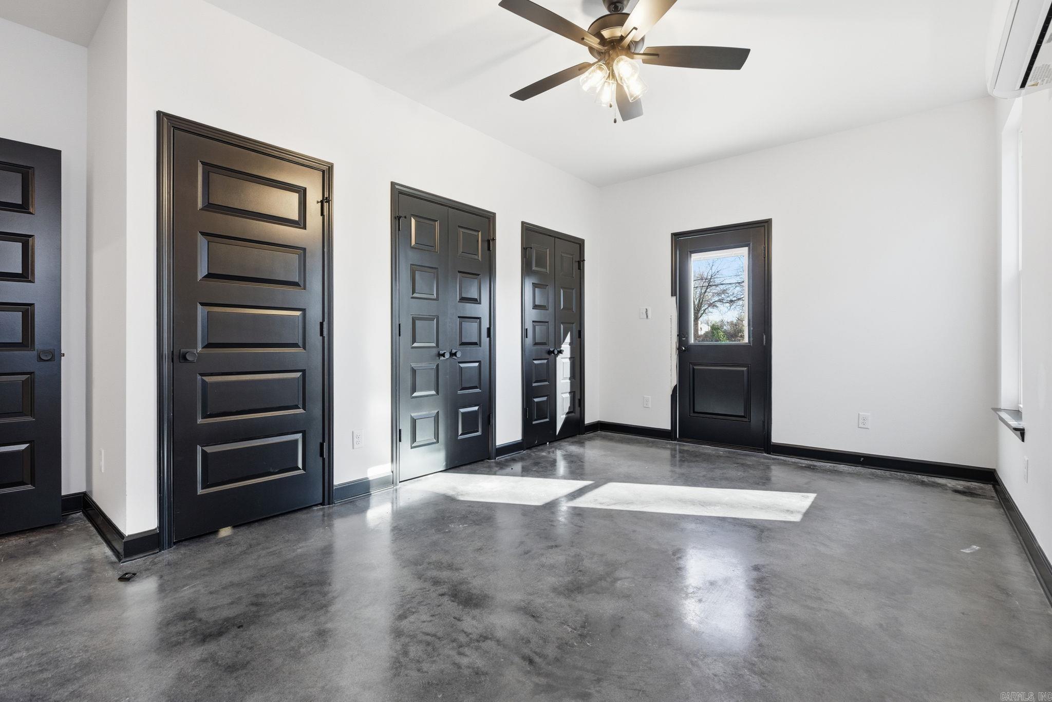 1213 College  Little Rock, AR