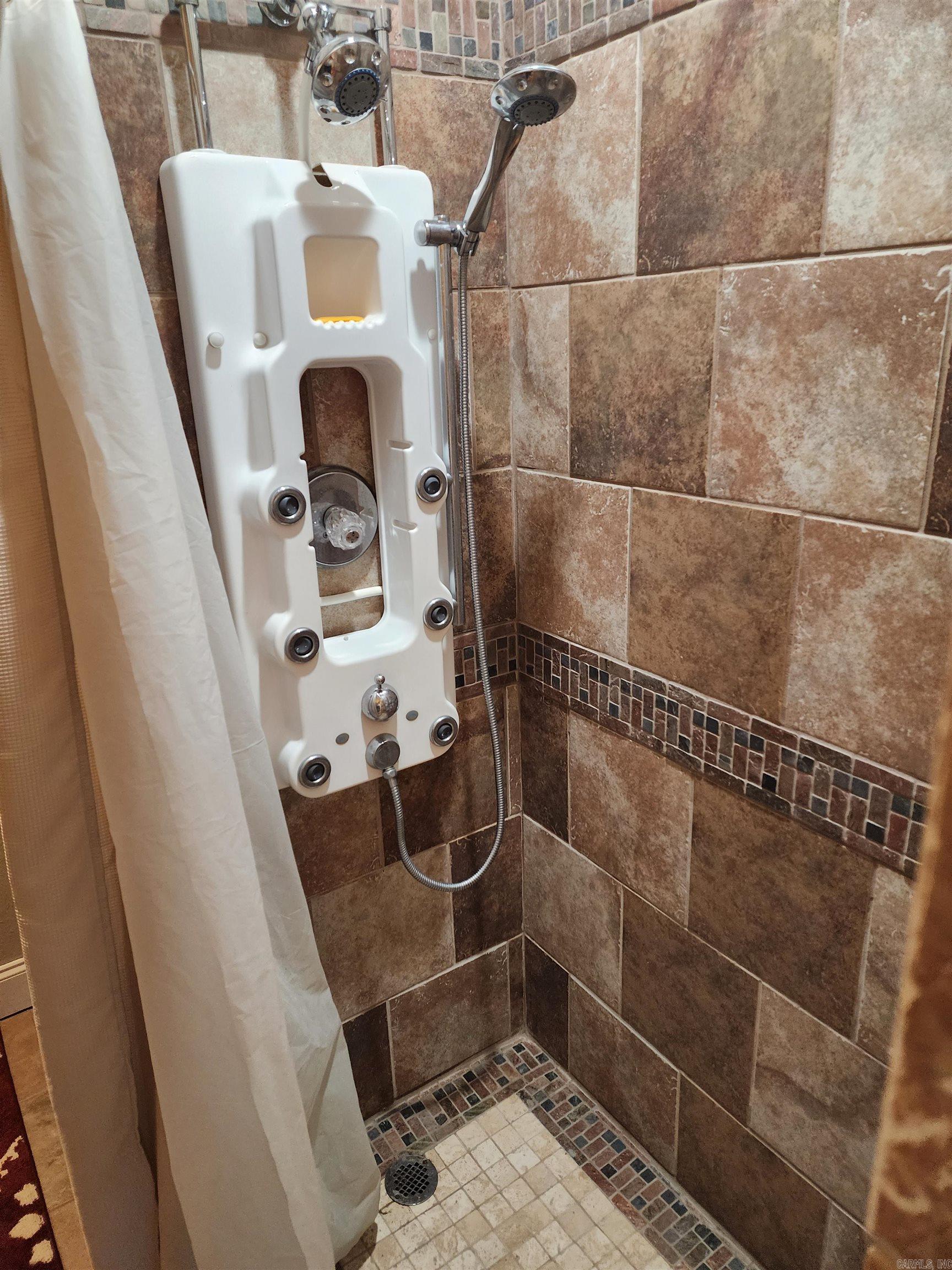 333 Manor  Melbourne, AR