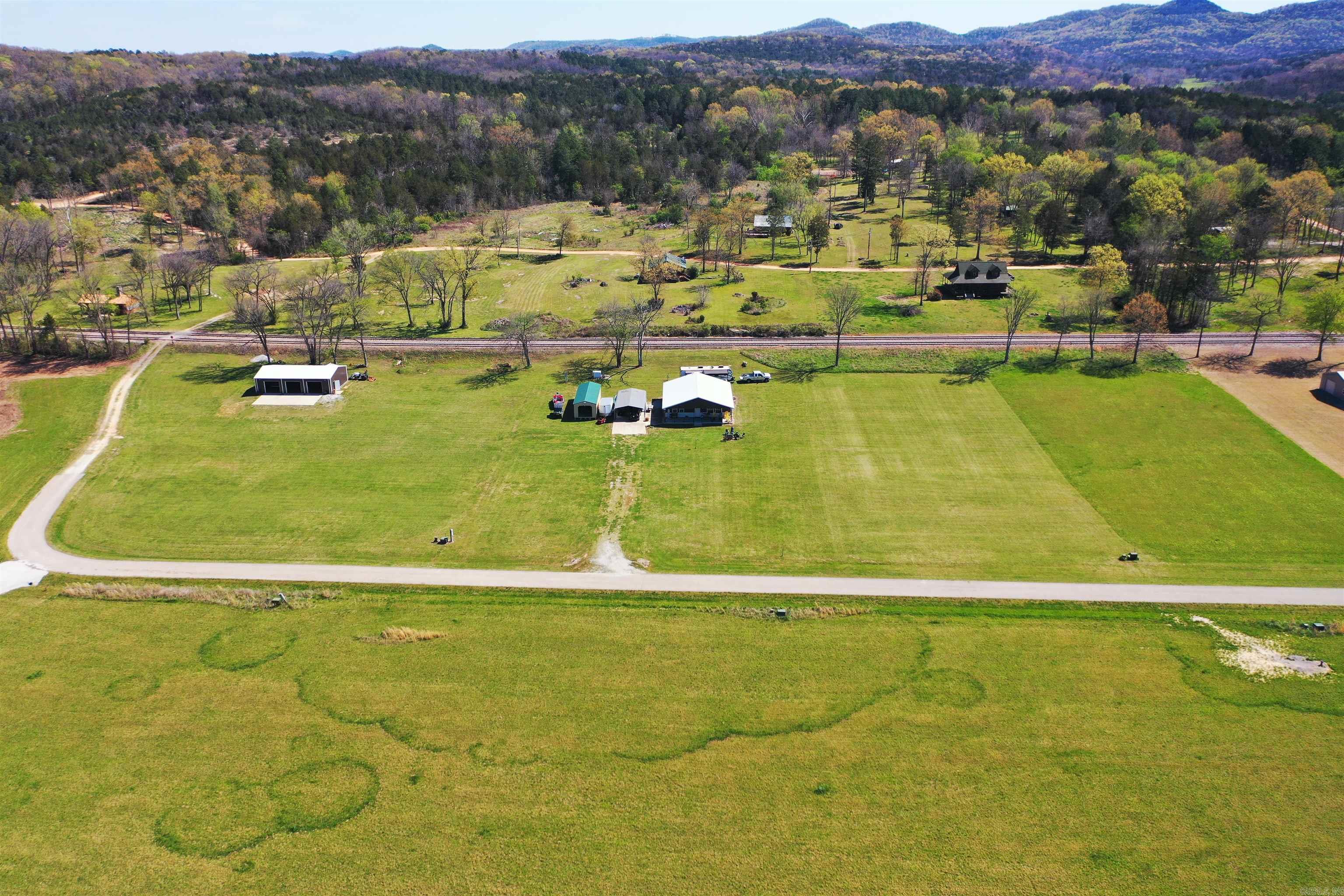 333 Manor  Melbourne, AR