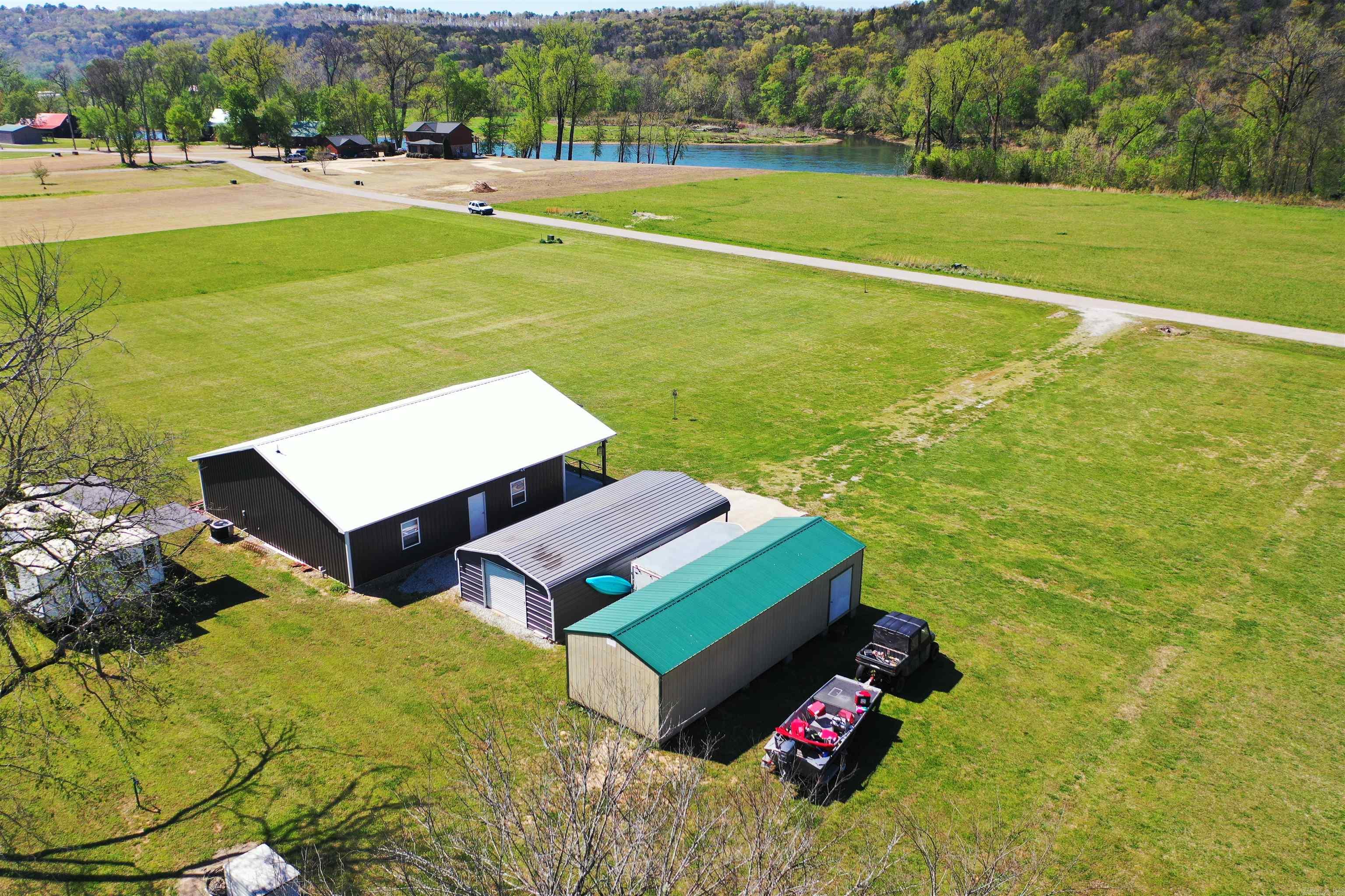 333 Manor  Melbourne, AR