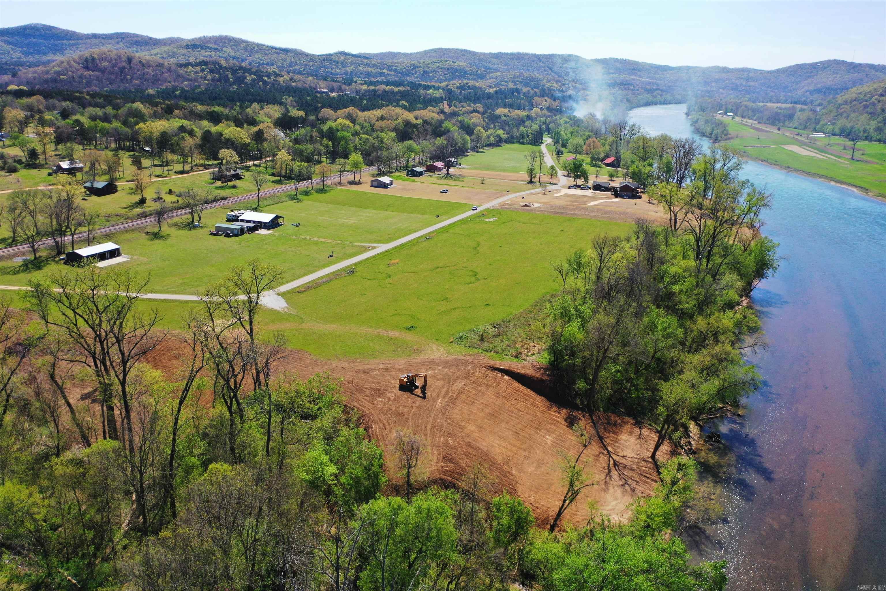 333 Manor  Melbourne, AR