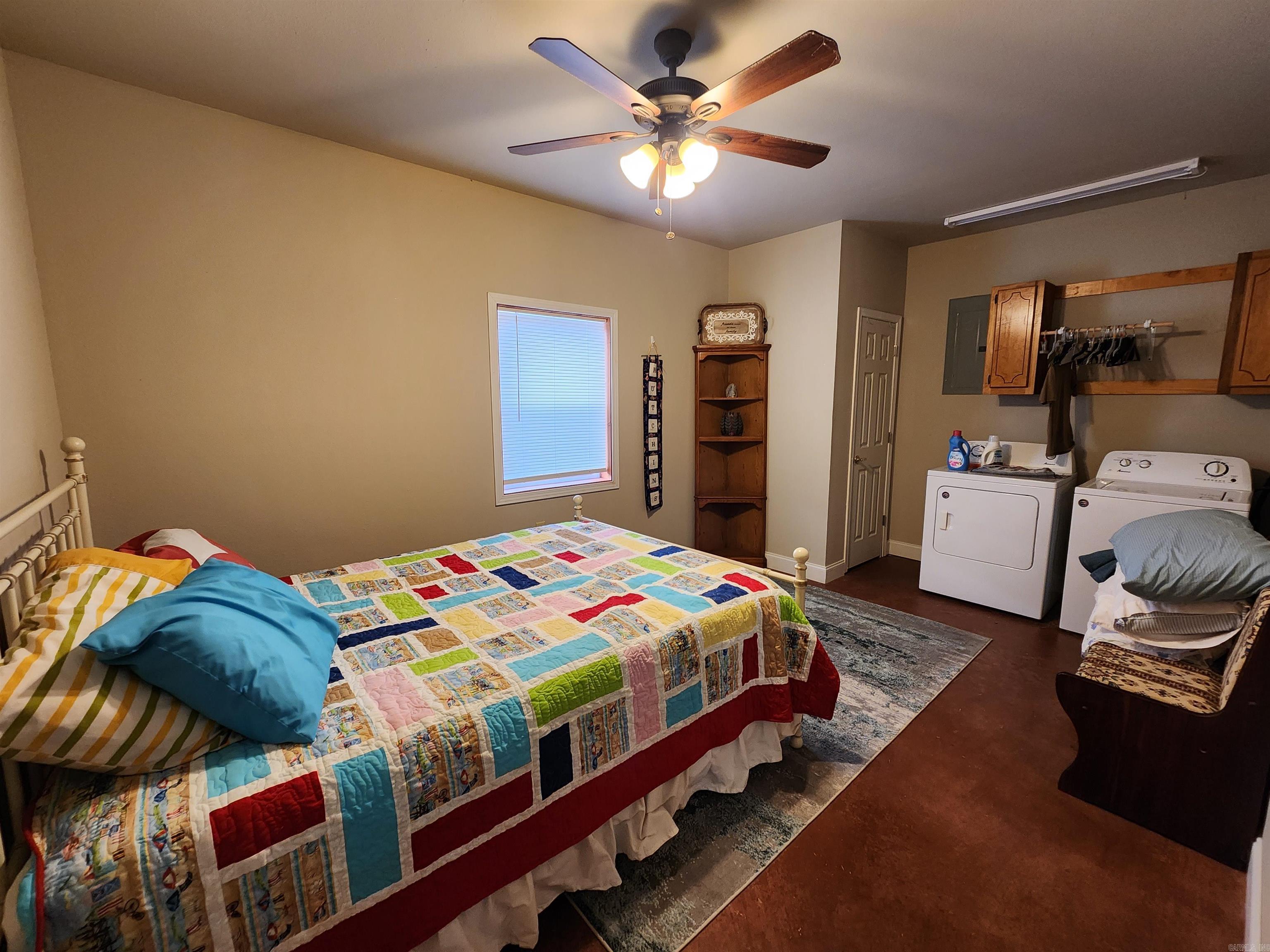 333 Manor  Melbourne, AR