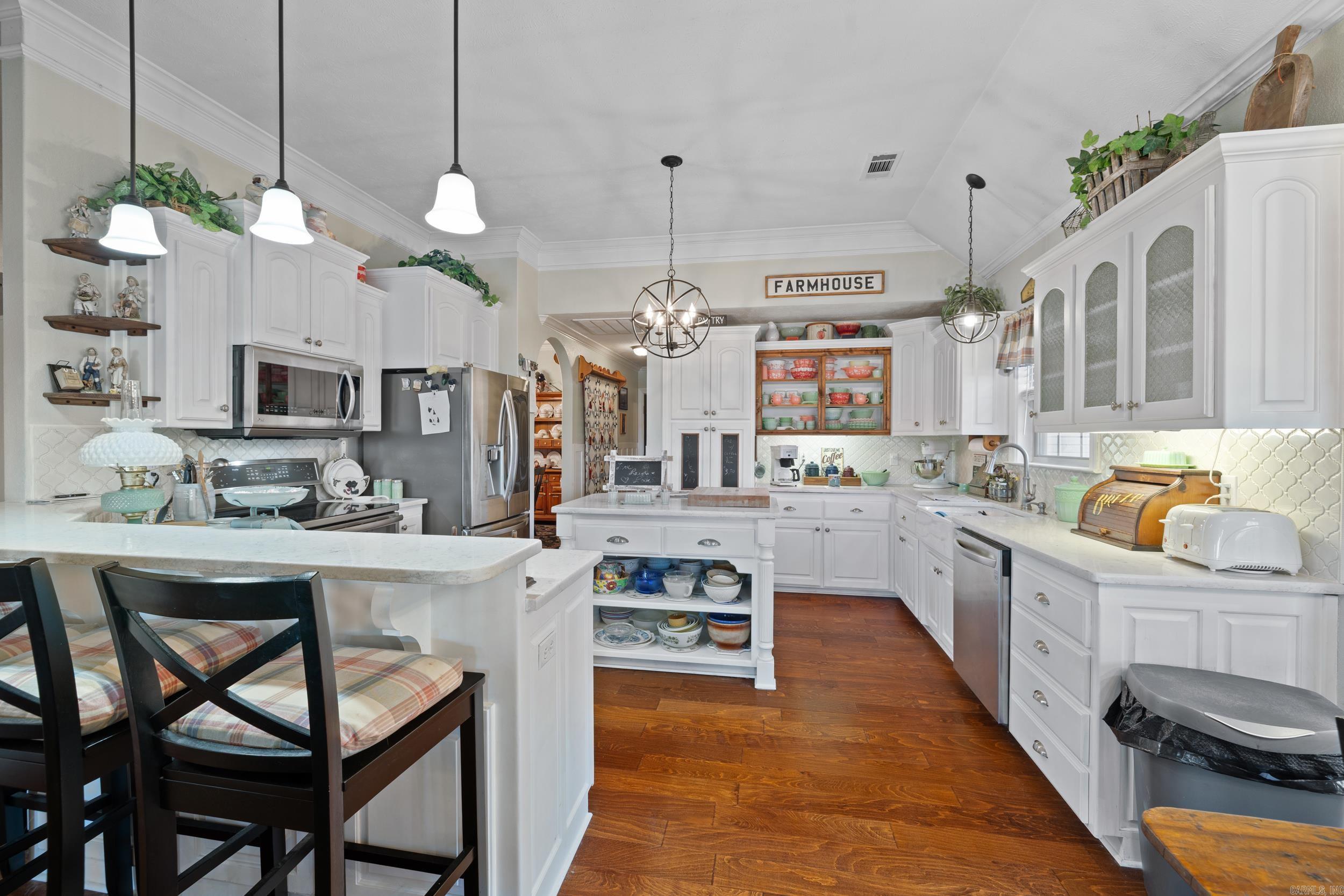 1373 Dogwood  Austin, AR