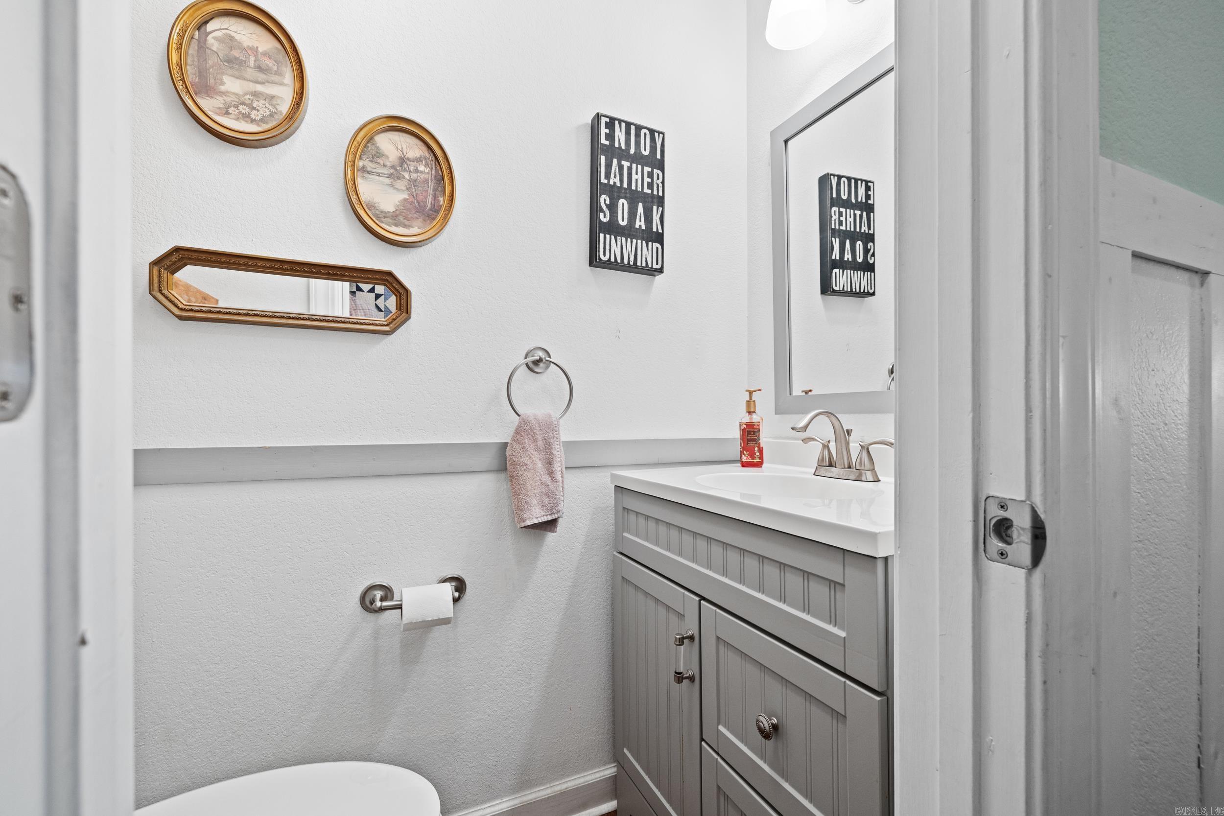 1373 Dogwood  Austin, AR