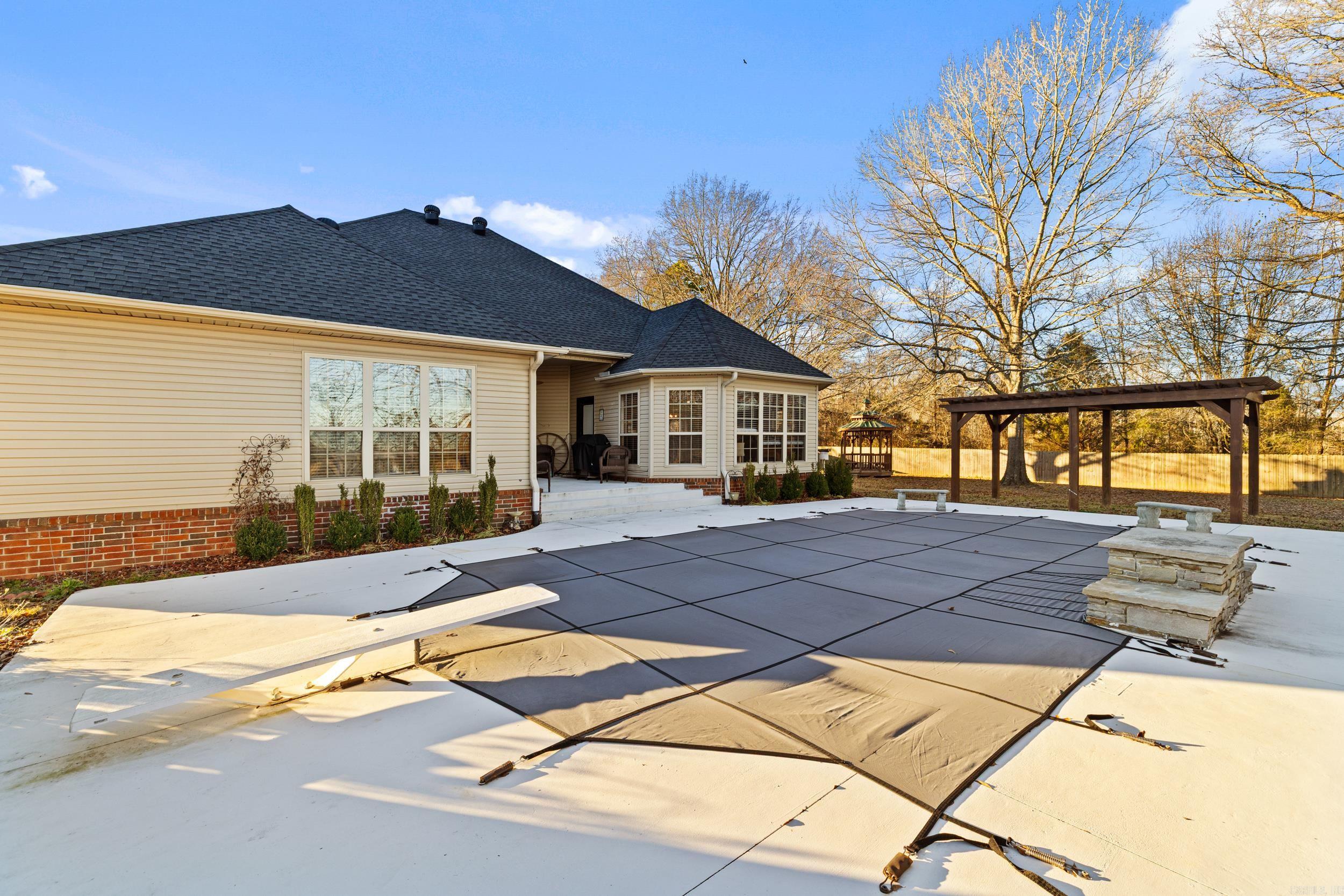 1373 Dogwood  Austin, AR