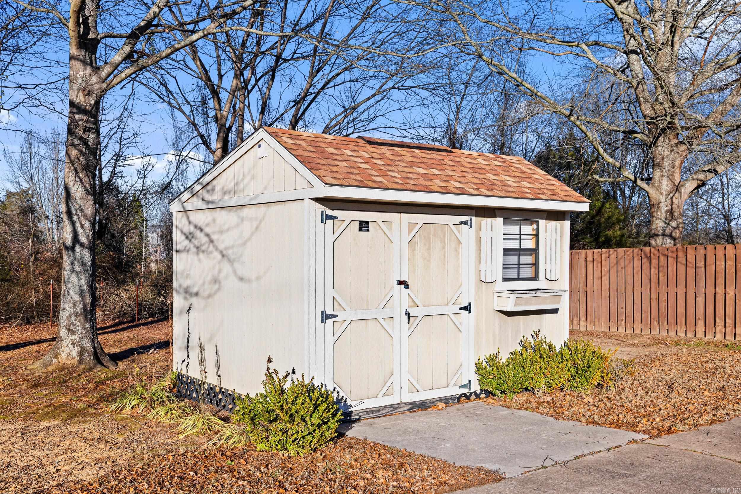 1373 Dogwood  Austin, AR