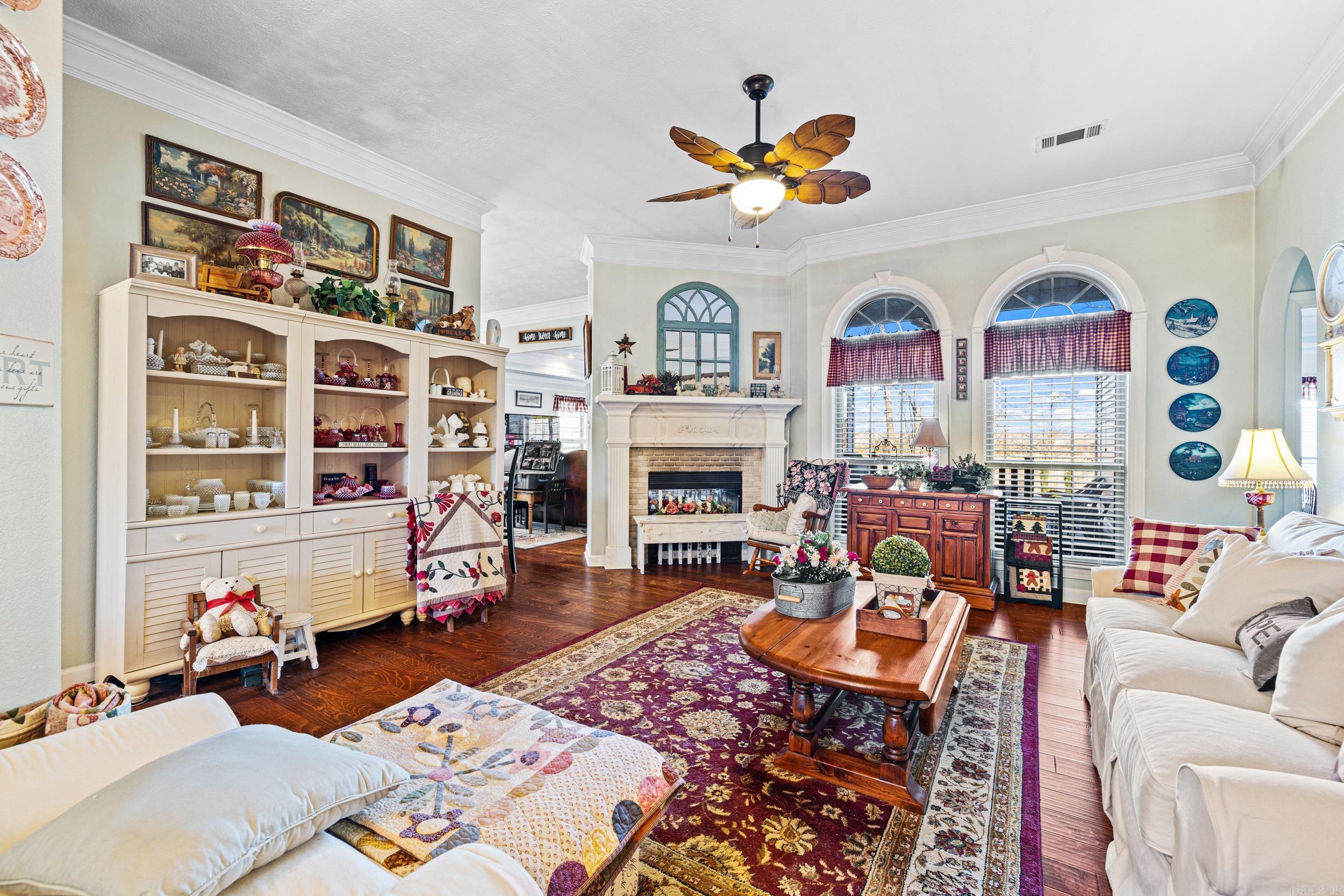 1373 Dogwood  Austin, AR