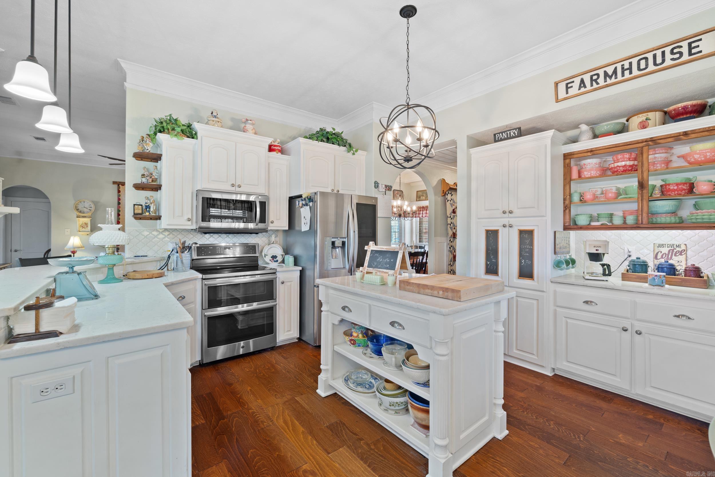 1373 Dogwood  Austin, AR