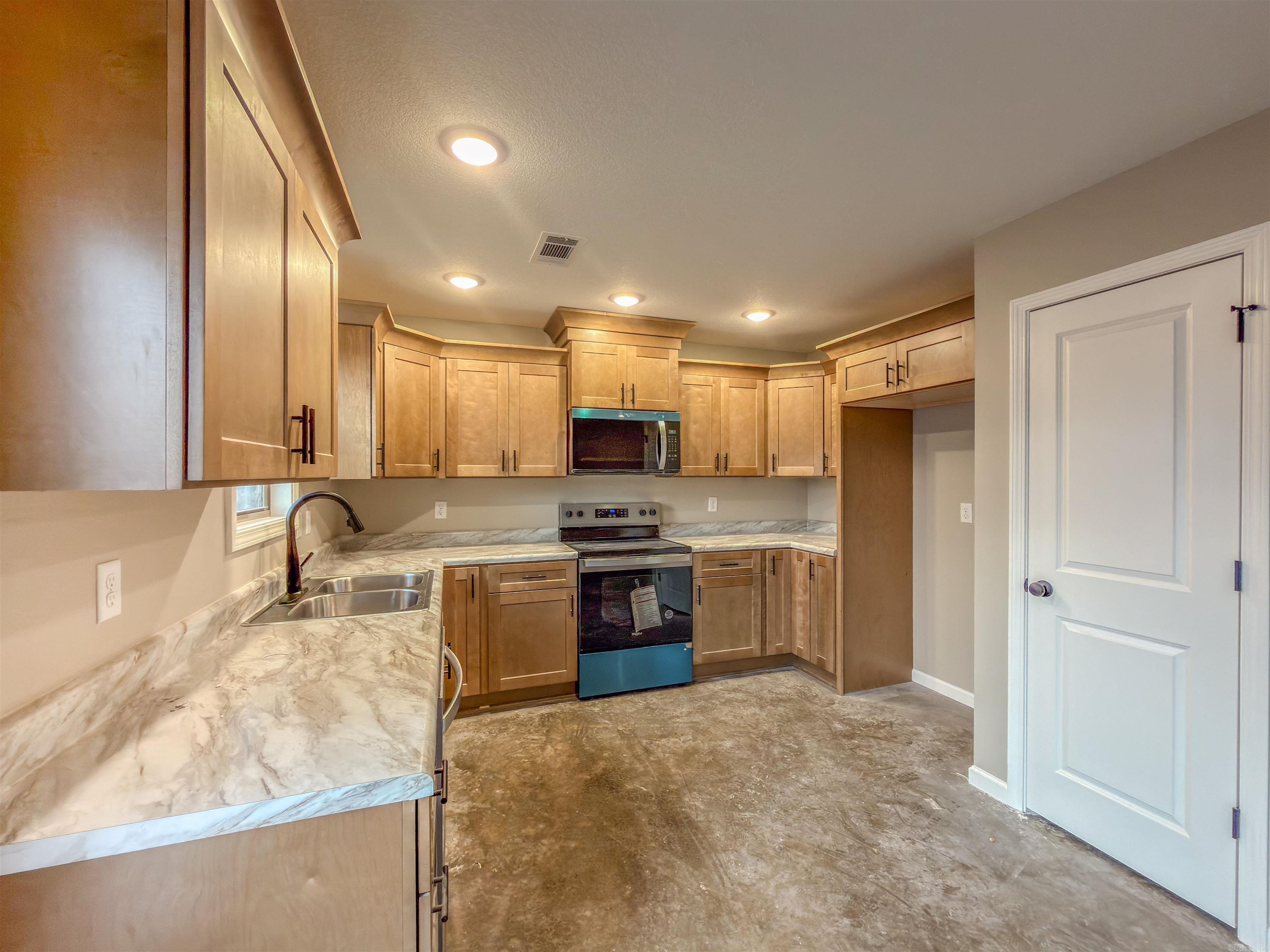 145 Waterfowl Way  Lake City, AR