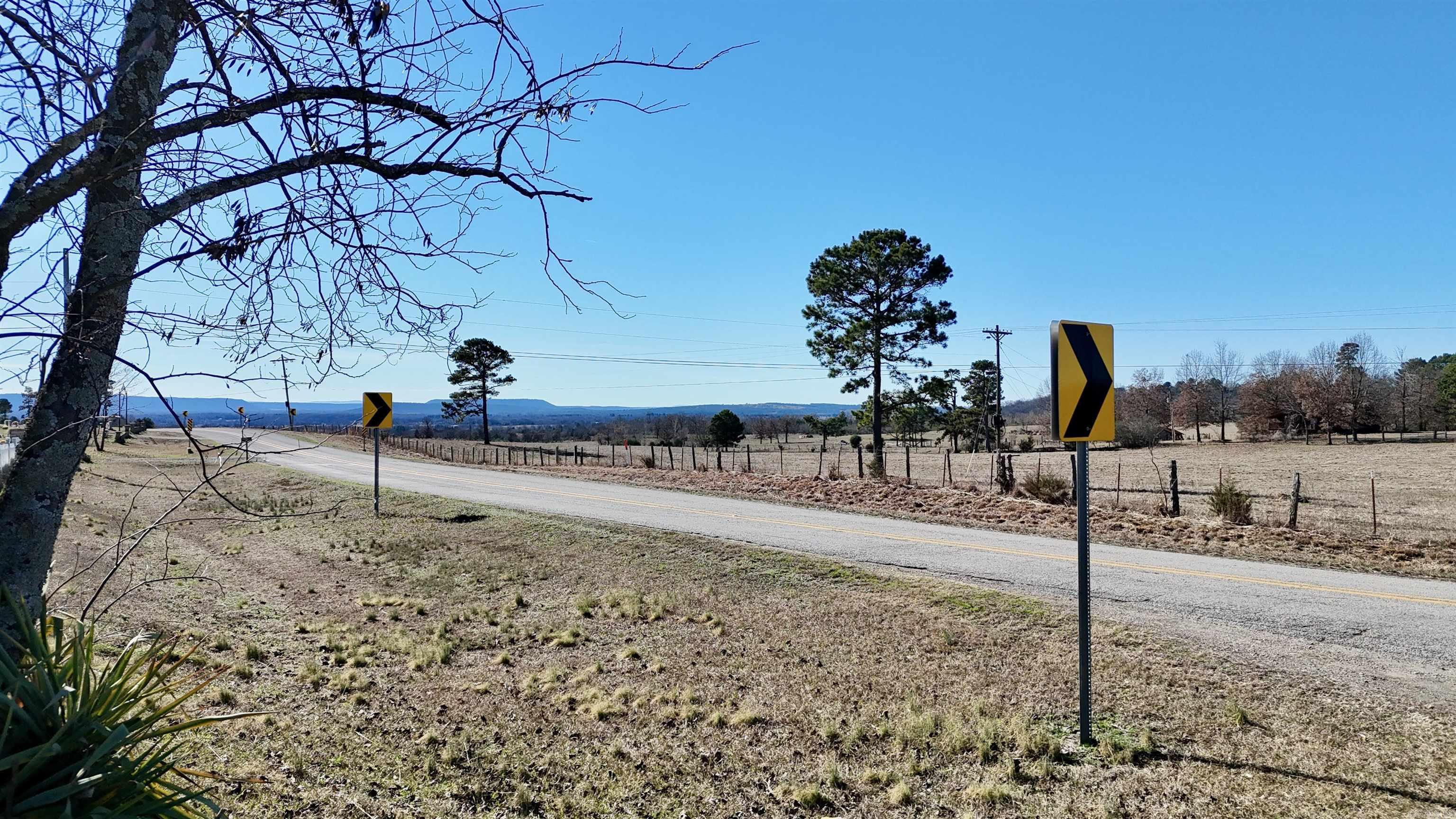 4442 Highway 186 Altus, AR 72821