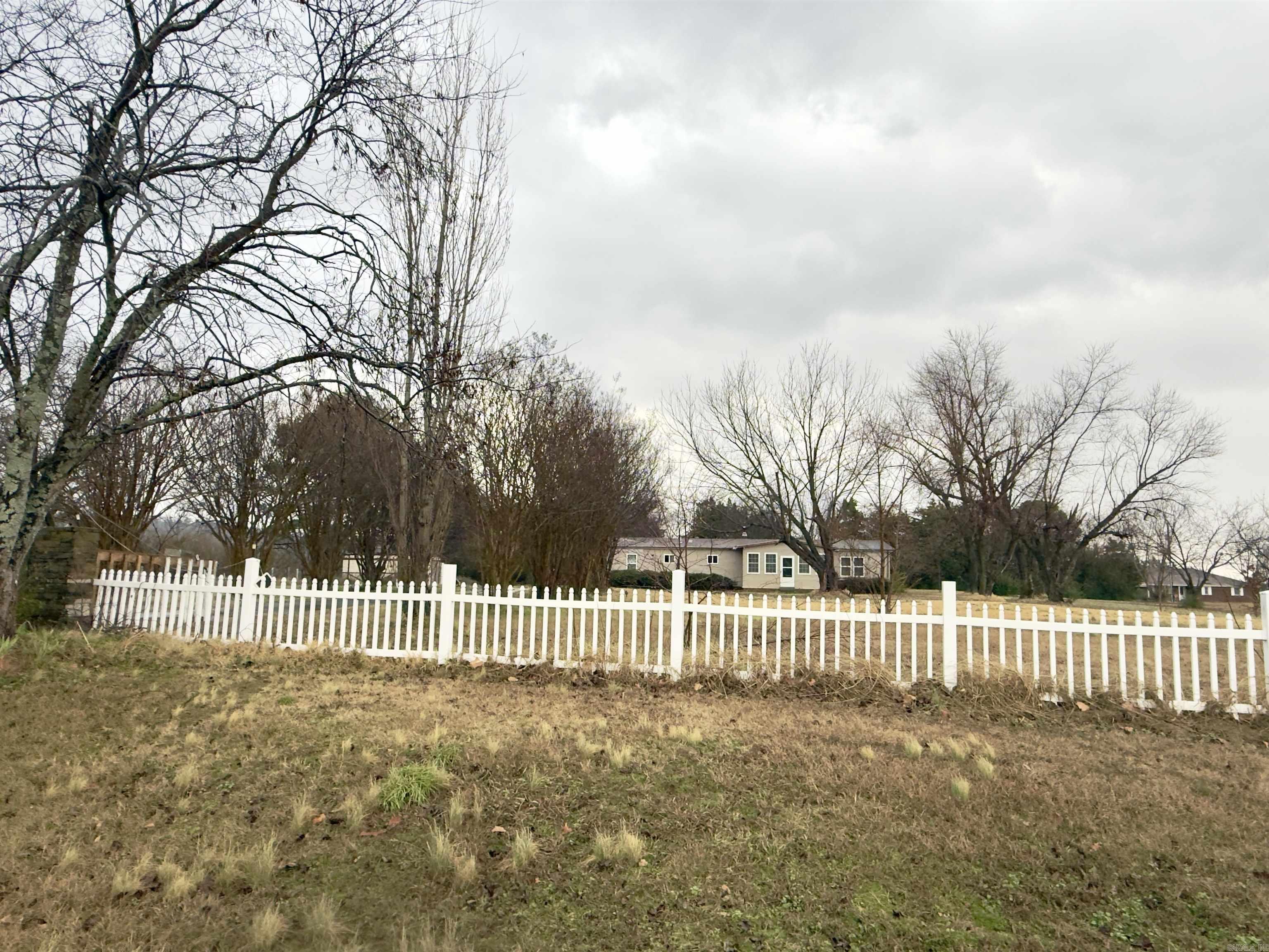 4442 Highway 186 Altus, AR 72821
