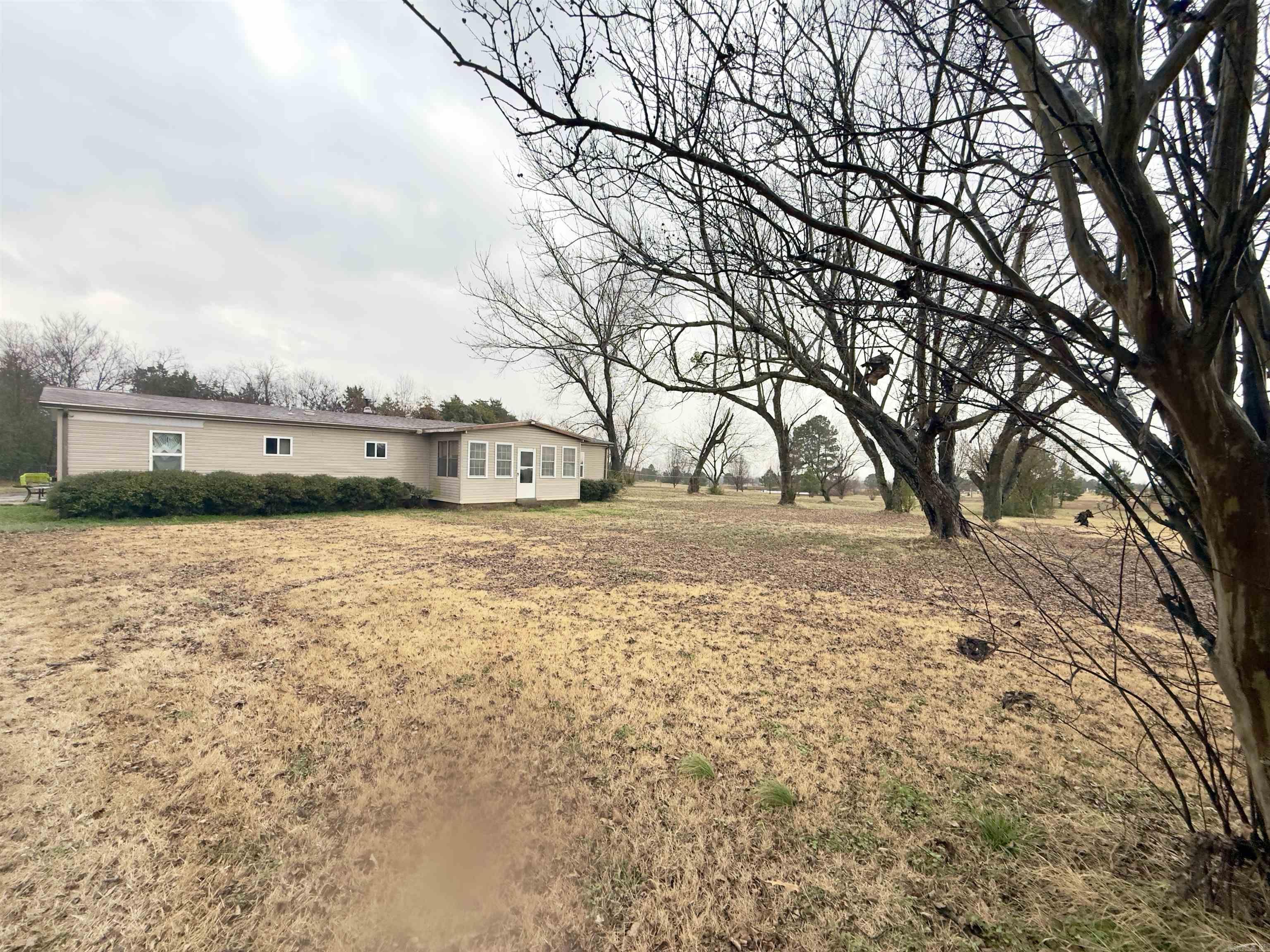 4442 Highway 186 Altus, AR 72821
