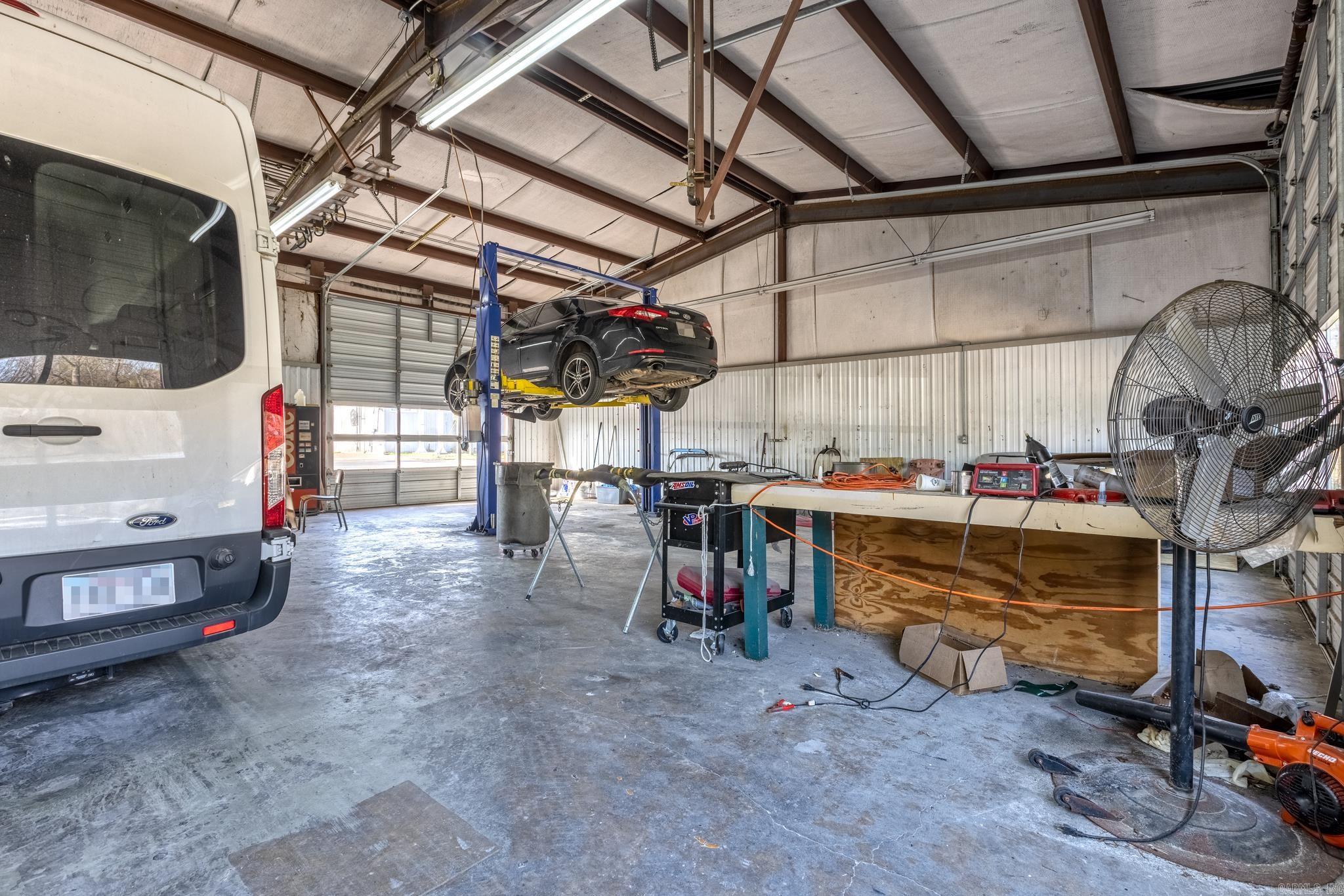 900 W 3rd 921 W 3rd St Hope, AR