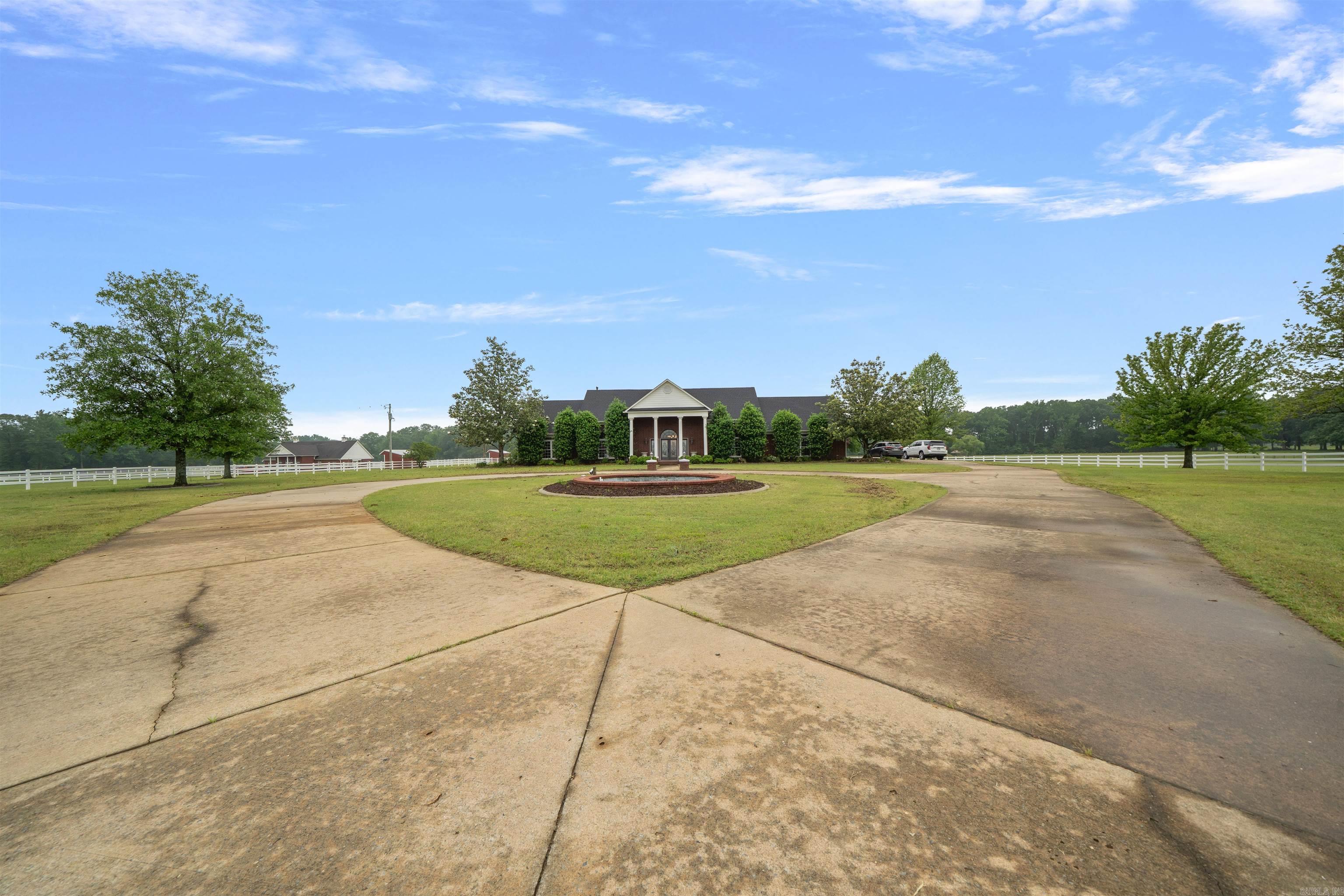 1795 W Hwy 64  El Paso, AR