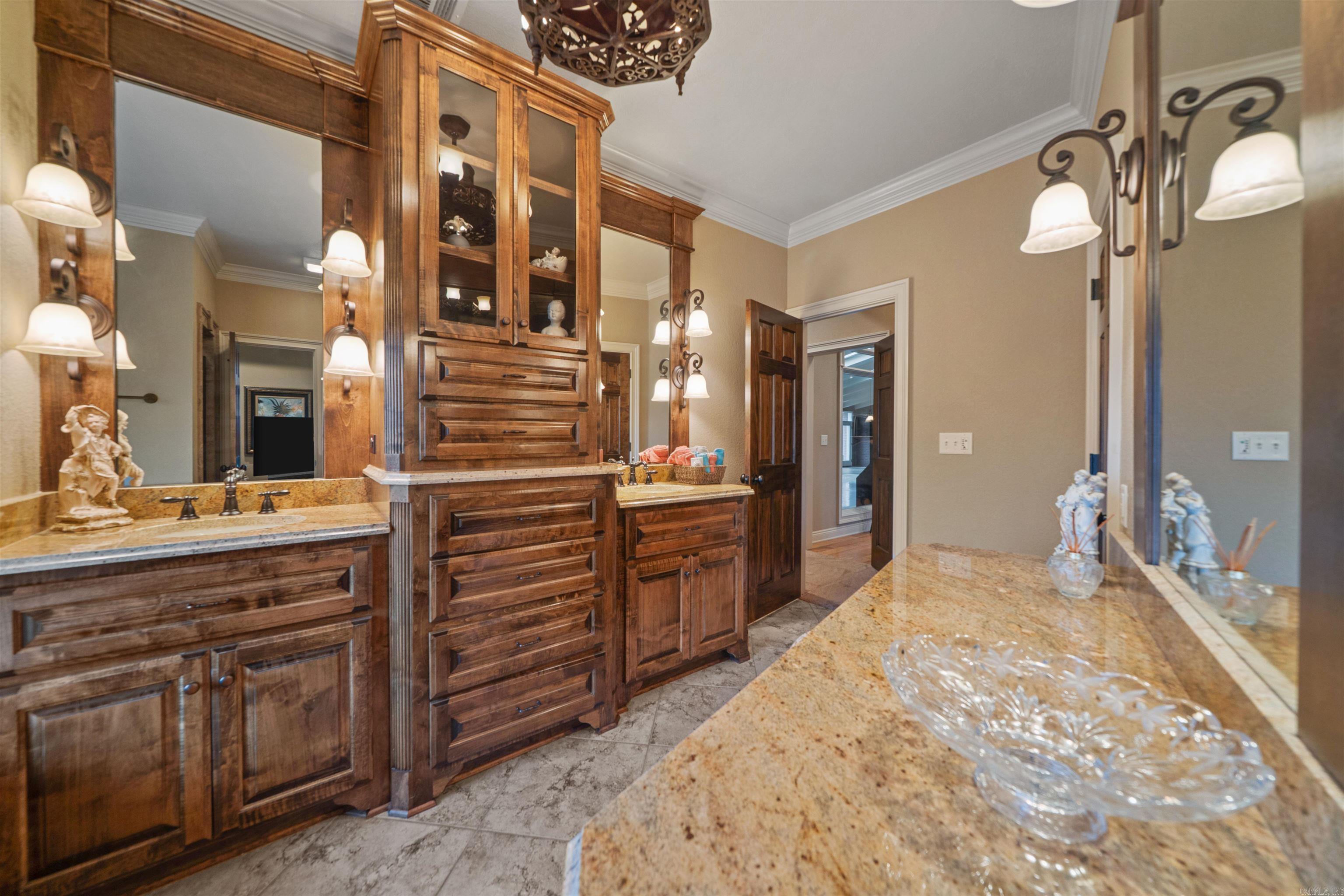 1795 W Hwy 64  El Paso, AR