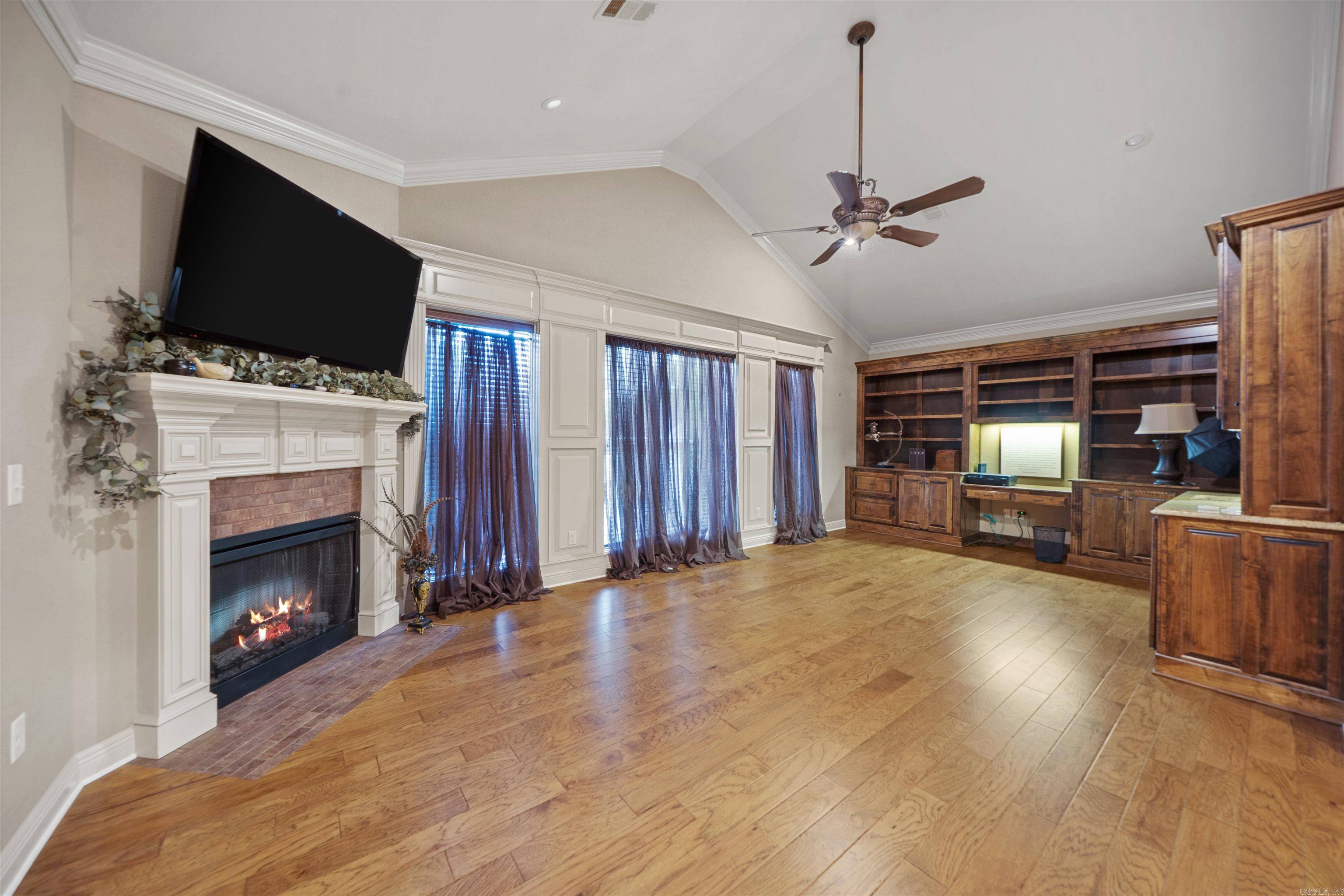 1795 W Hwy 64  El Paso, AR