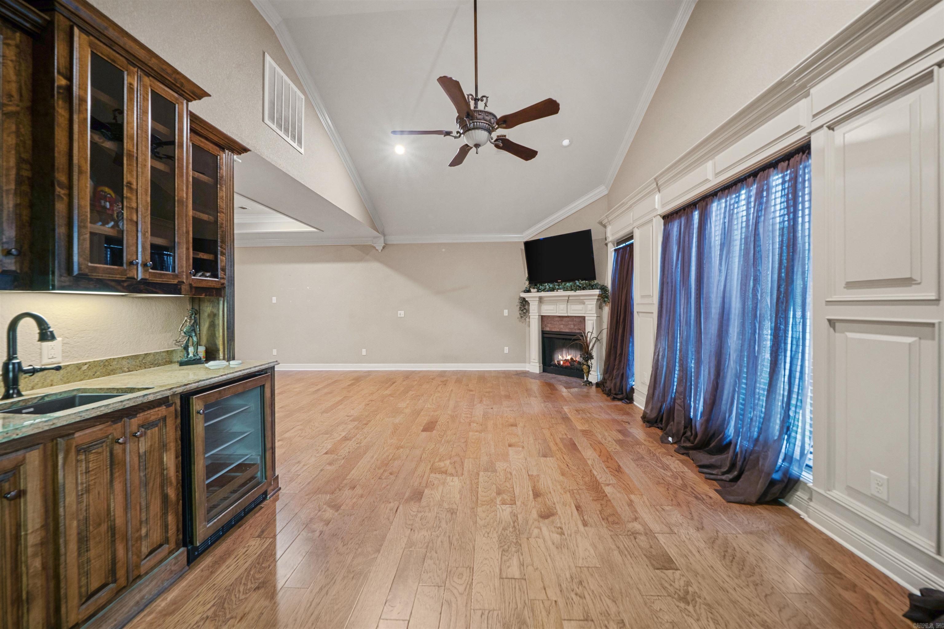 1795 W Hwy 64  El Paso, AR