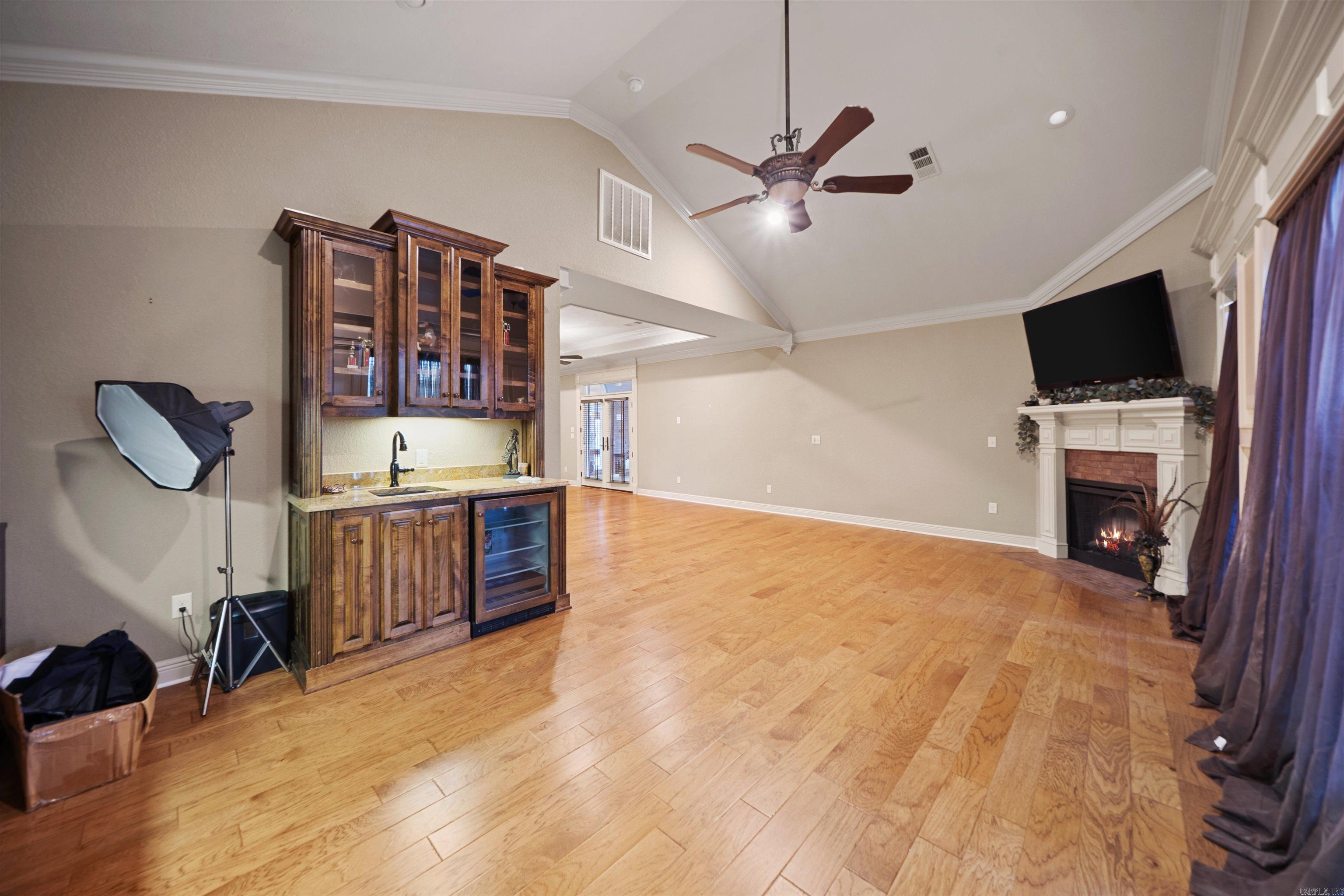 1795 W Hwy 64  El Paso, AR