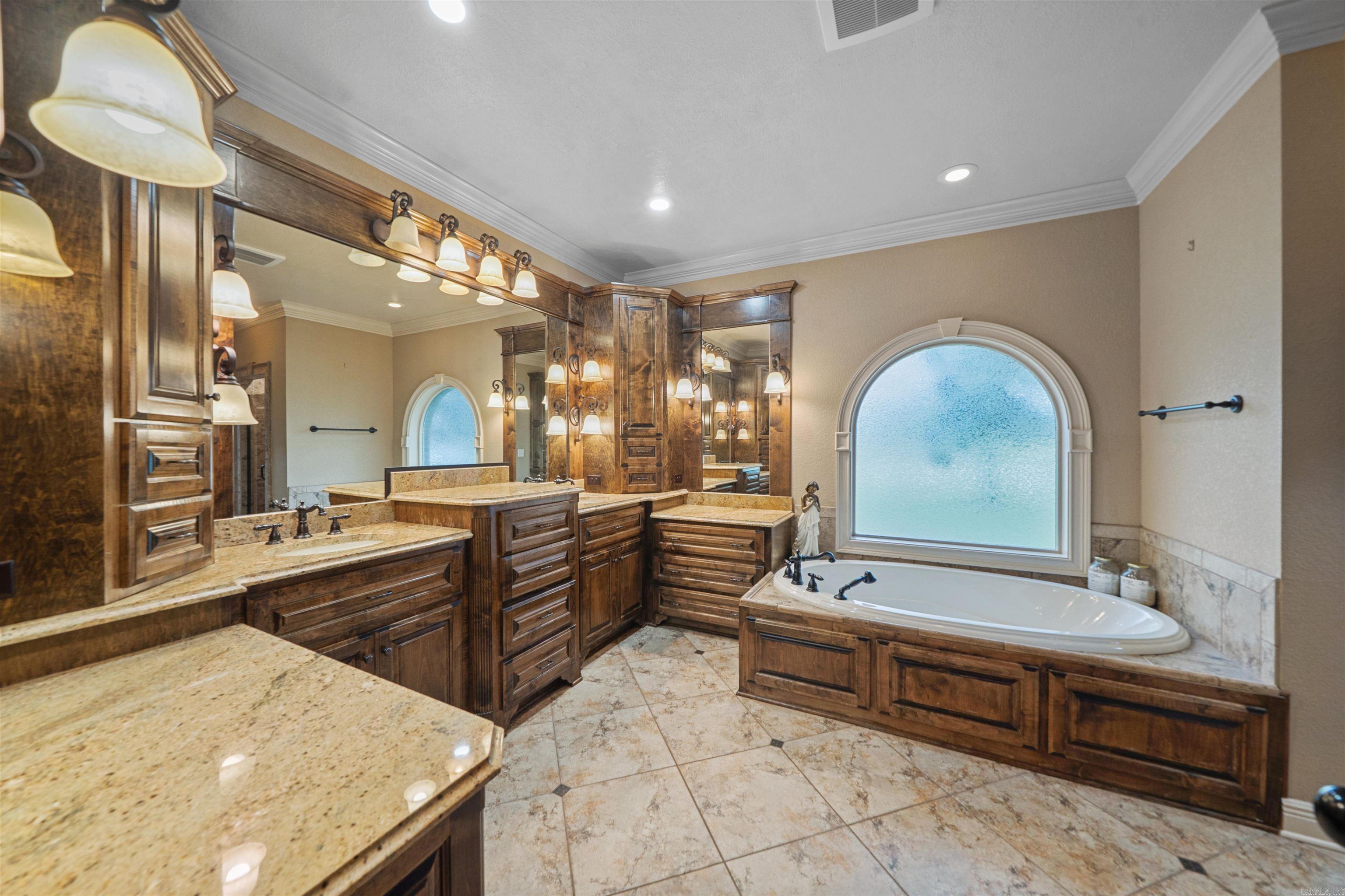 1795 W Hwy 64  El Paso, AR