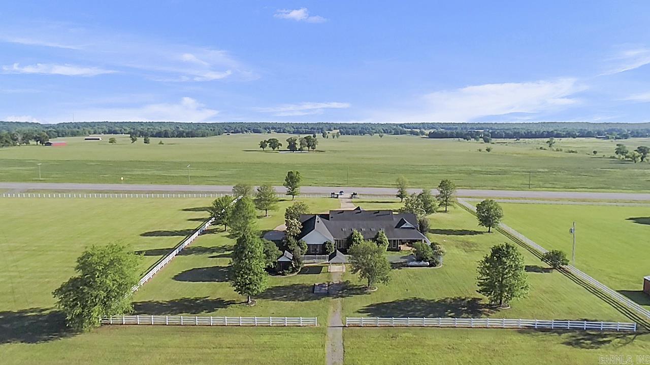 1795 W Hwy 64  El Paso, AR