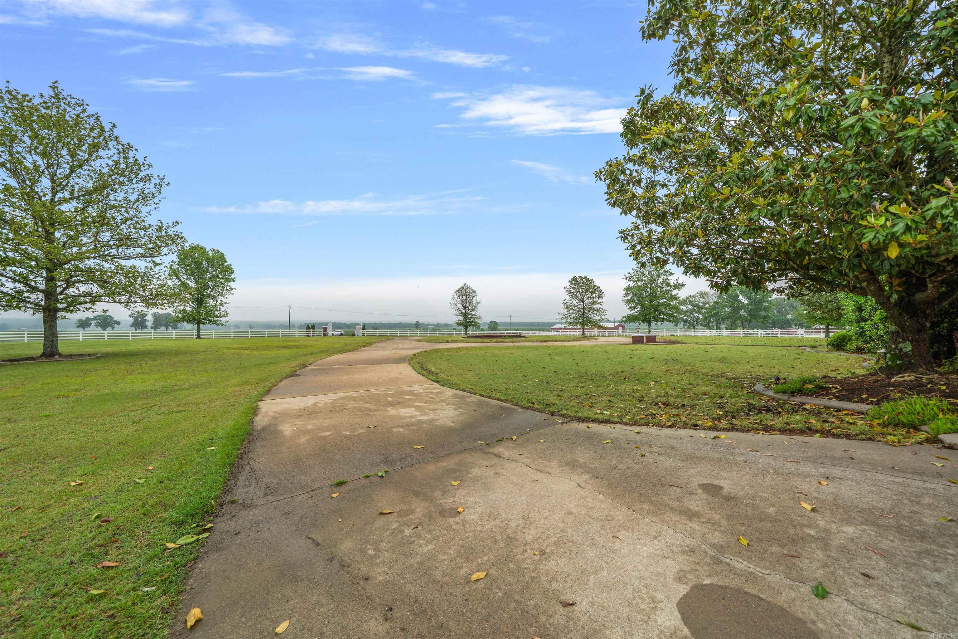 1795 W Hwy 64  El Paso, AR