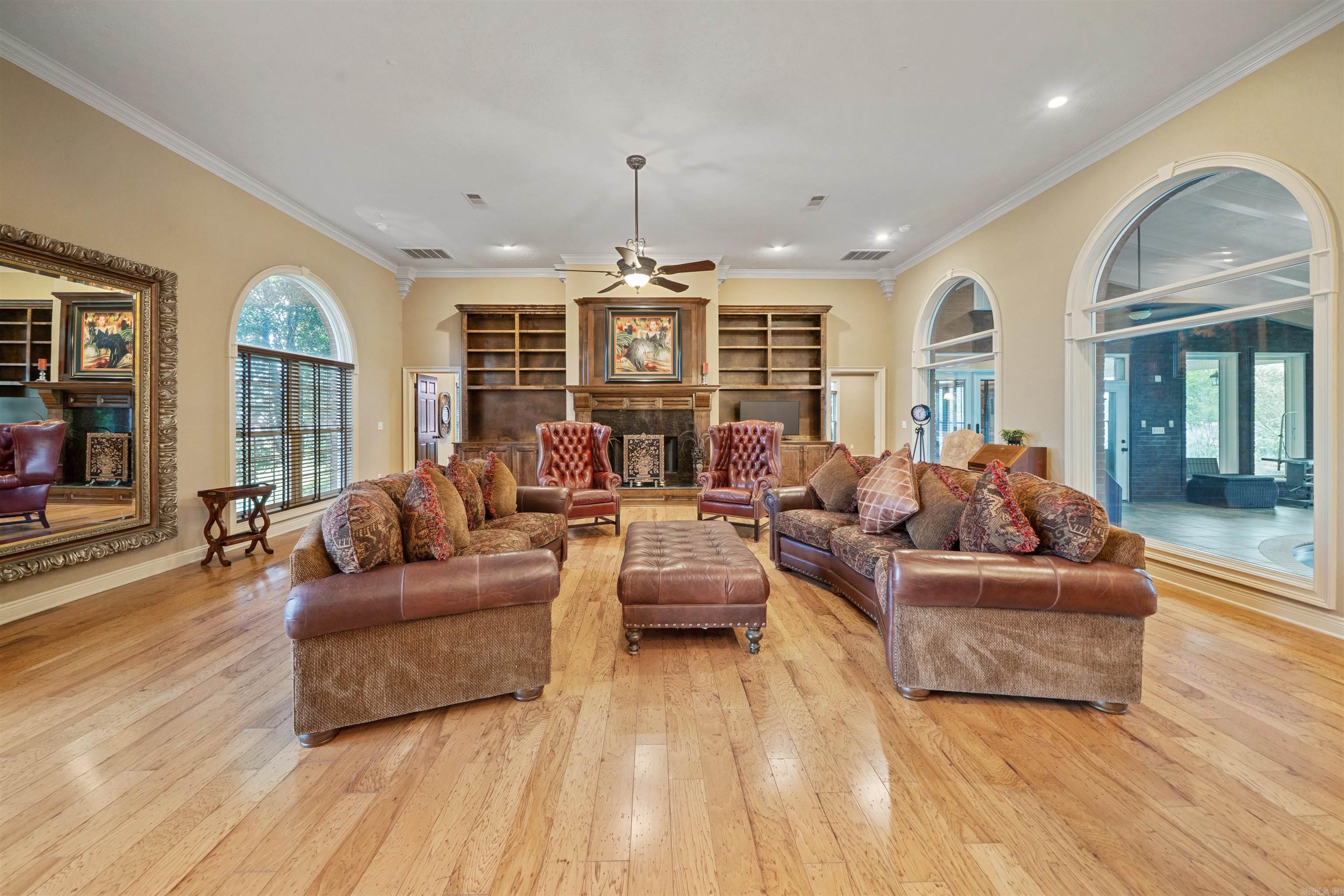 1795 W Hwy 64  El Paso, AR