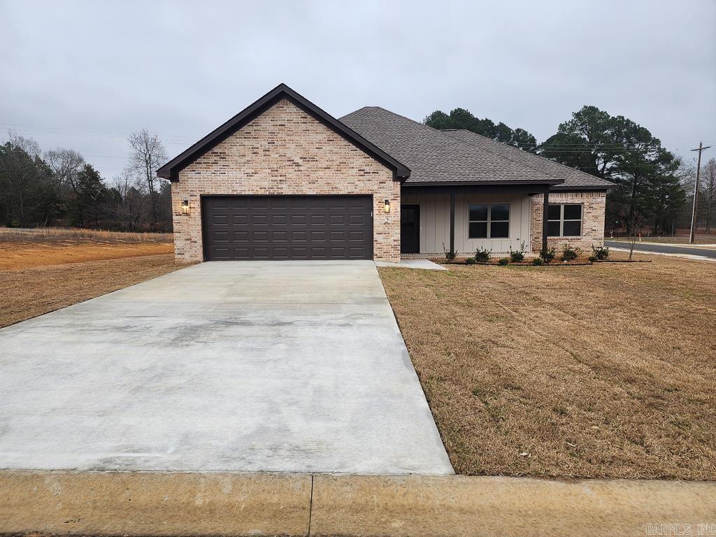 2 Ricky Lane  Greenbrier, AR